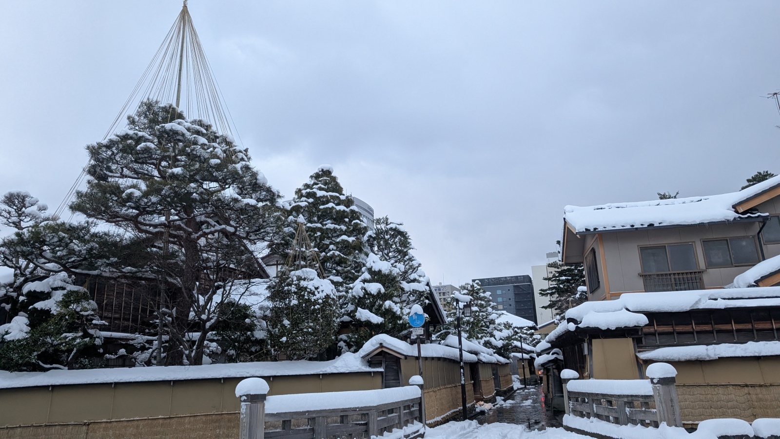 金沢のお香とアロマの香り専門店(石川県金沢市)・金沢観光地・金沢の観光スポット武家屋敷跡近く・人気でおすすめのお土産処-お香専門店のアロマ香房焚屋
