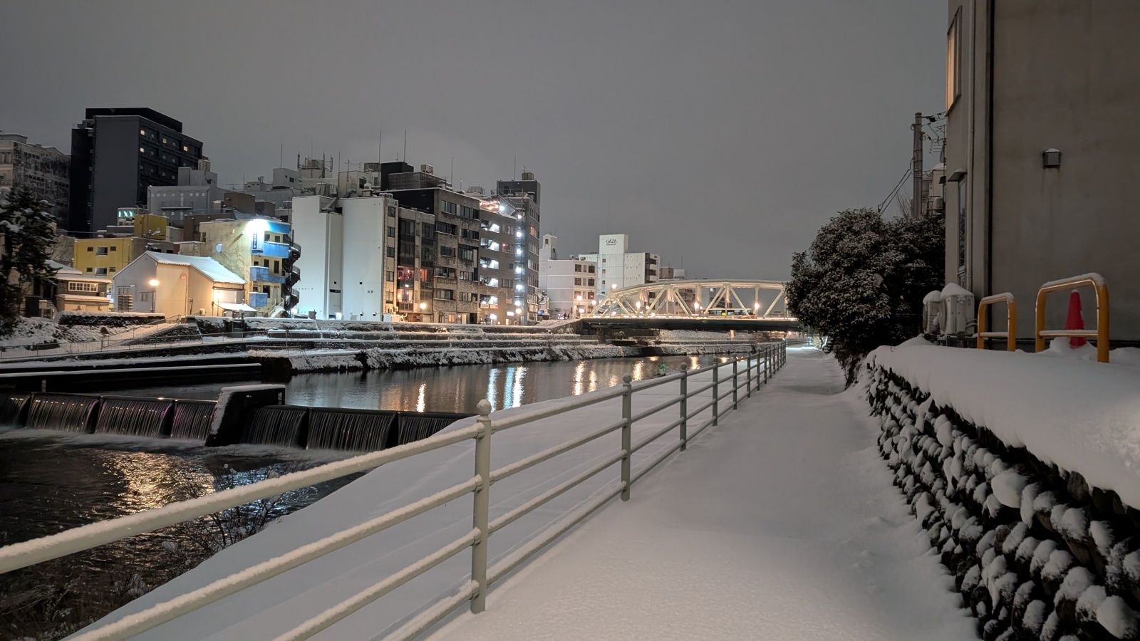 金沢のお香とアロマの香り専門店(石川県金沢市)・金沢観光地・金沢の観光スポット武家屋敷跡近く・人気でおすすめのお土産処-お香専門店のアロマ香房焚屋
