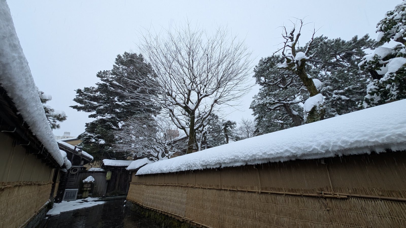 金沢のお香とアロマの香り専門店(石川県金沢市)・金沢観光地・金沢の観光スポット武家屋敷跡近く・人気でおすすめのお土産処-お香専門店のアロマ香房焚屋