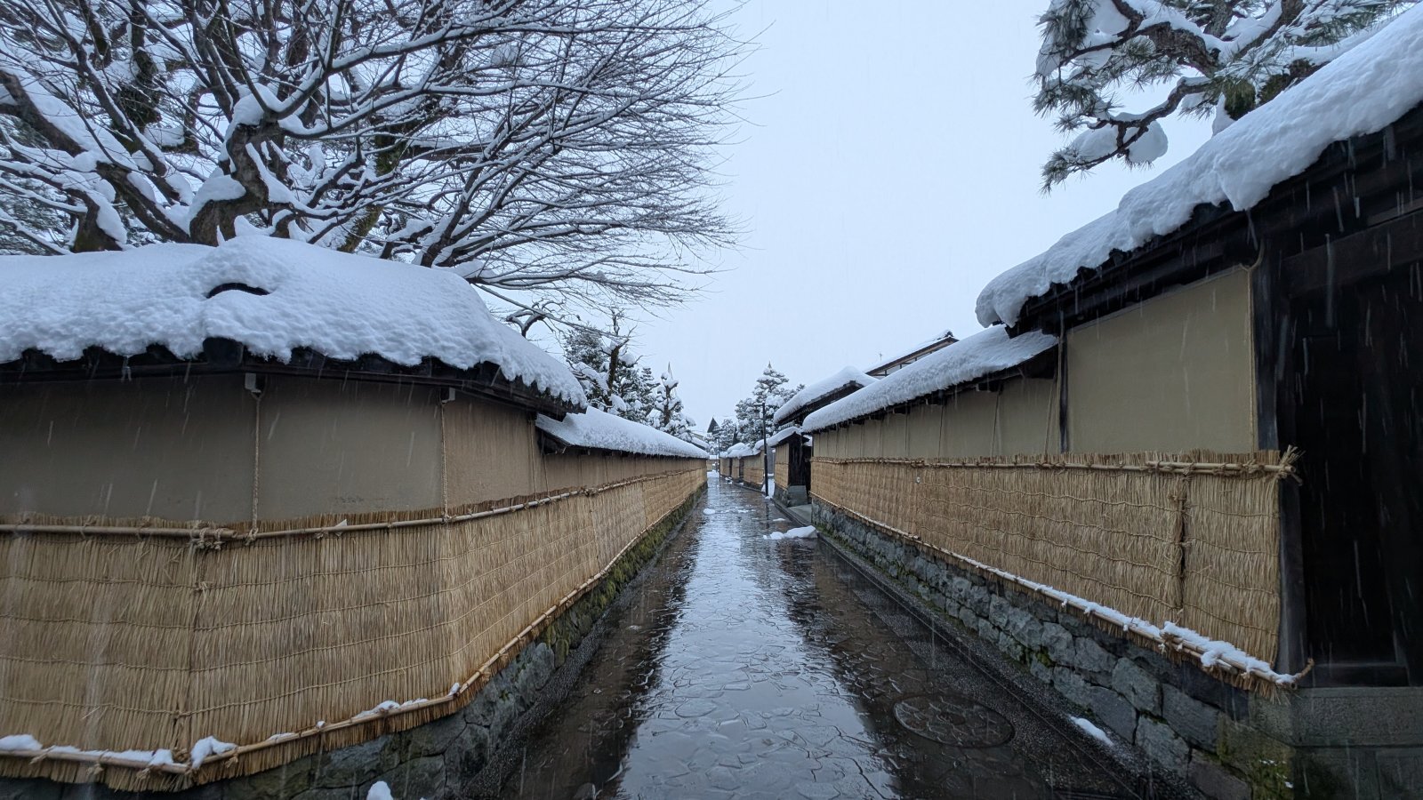 金沢のお香とアロマの香り専門店(石川県金沢市)・金沢観光地・金沢の観光スポット武家屋敷跡近く・人気でおすすめのお土産処-お香専門店のアロマ香房焚屋