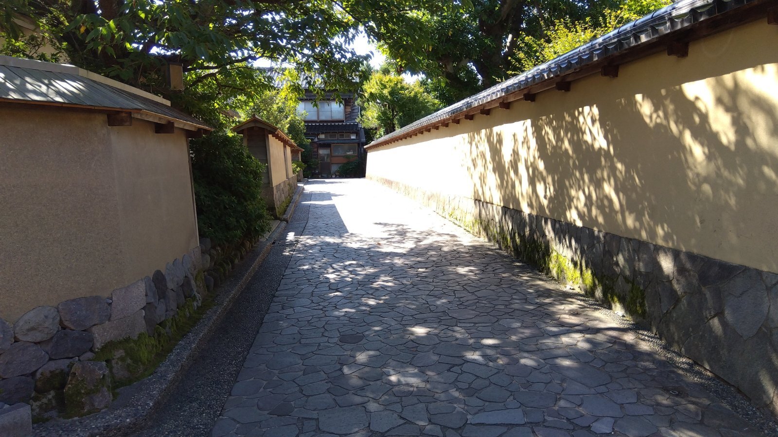 金沢のお香とアロマの香り専門店(石川県金沢市)・金沢観光地・金沢の観光スポット武家屋敷跡近く・人気でおすすめのお土産処-お香専門店のアロマ香房焚屋