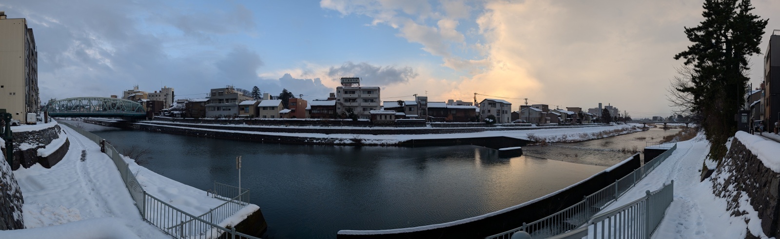 金沢のお香とアロマの香り専門店(石川県金沢市)・金沢観光地・金沢の観光スポット武家屋敷跡近く・人気でおすすめのお土産処-お香専門店のアロマ香房焚屋