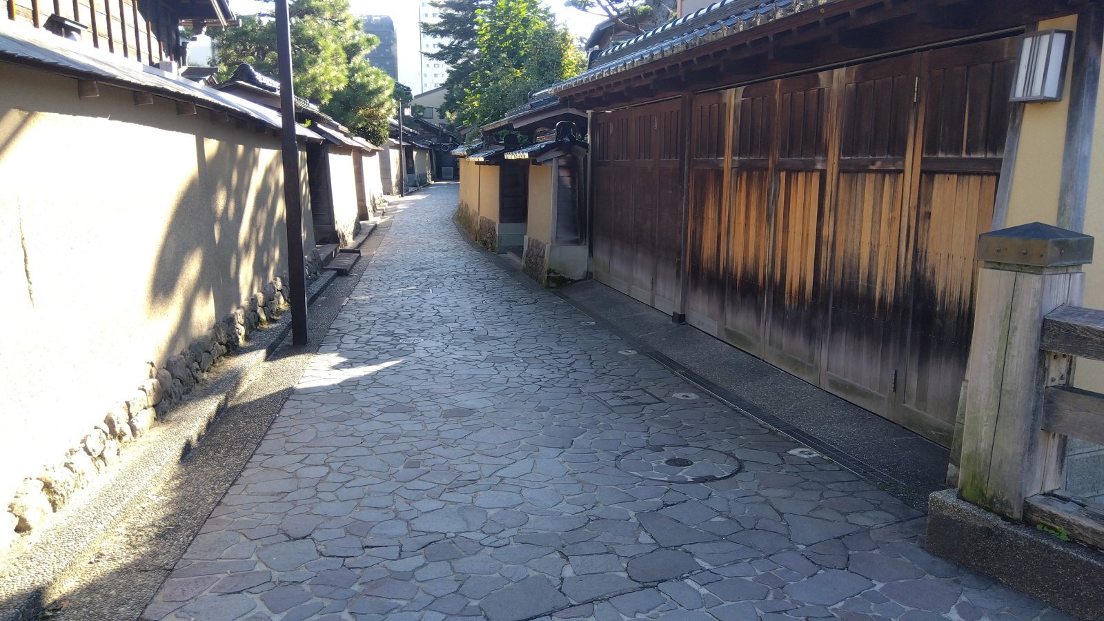 金沢のお香とアロマの香り専門店(石川県金沢市)・金沢観光地・金沢の観光スポット武家屋敷跡近く・人気でおすすめのお土産処-お香専門店のアロマ香房焚屋