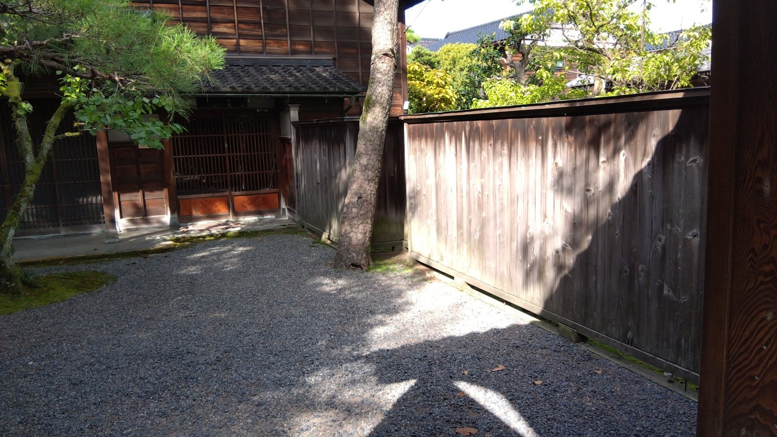 金沢のお香とアロマの香り専門店(石川県金沢市)・金沢観光地・金沢の観光スポット武家屋敷跡近く・人気でおすすめのお土産処-お香専門店のアロマ香房焚屋