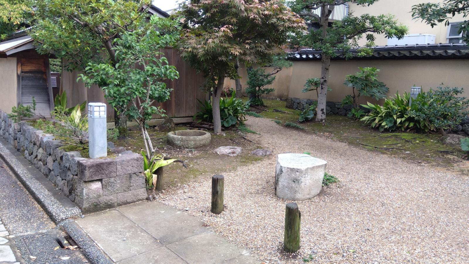 金沢のお香とアロマの香り専門店(石川県金沢市)・金沢観光地・金沢の観光スポット武家屋敷跡近く・人気でおすすめのお土産処-お香専門店のアロマ香房焚屋