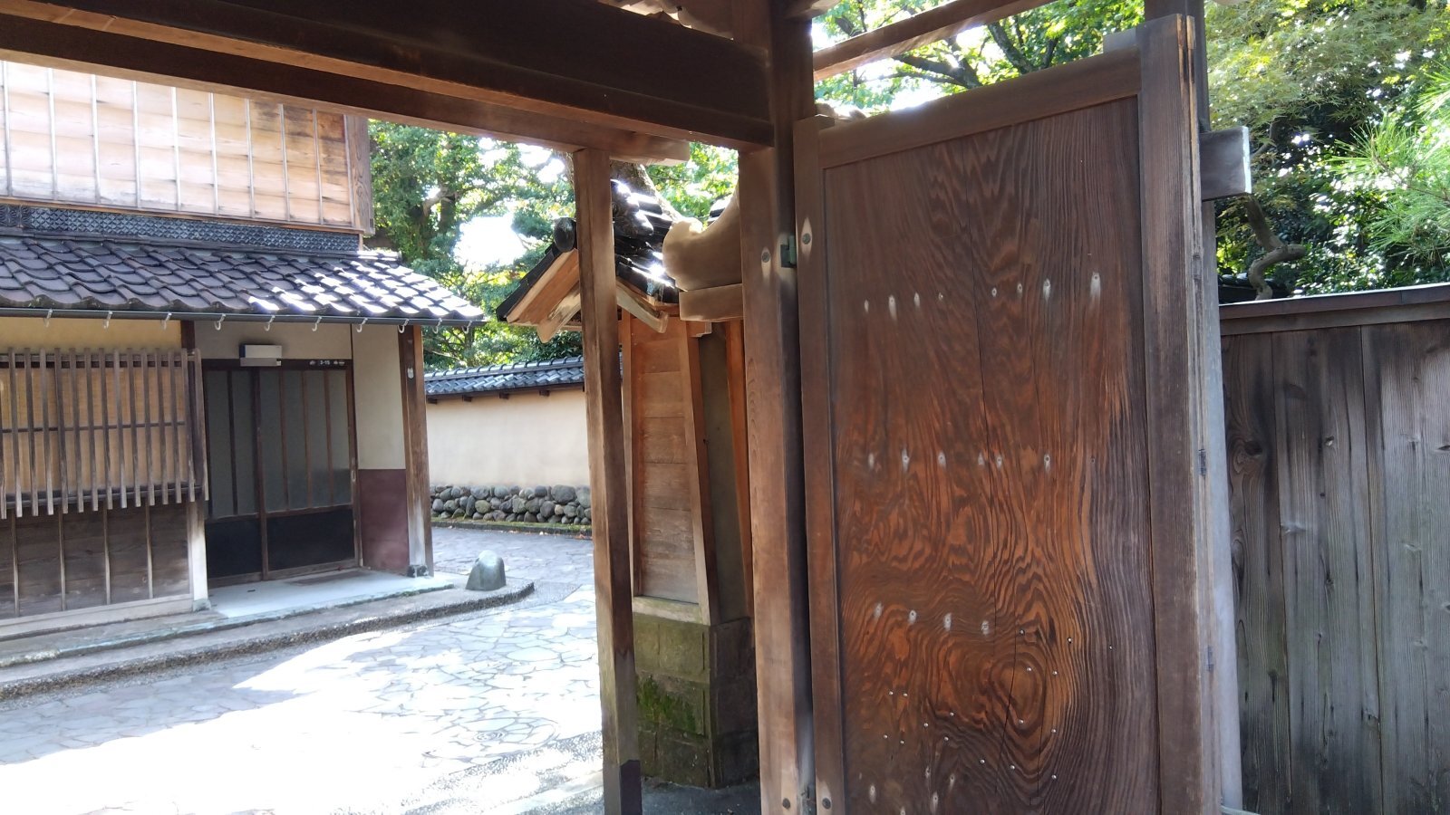 金沢のお香とアロマの香り専門店(石川県金沢市)・金沢観光地・金沢の観光スポット武家屋敷跡近く・人気でおすすめのお土産処-お香専門店のアロマ香房焚屋