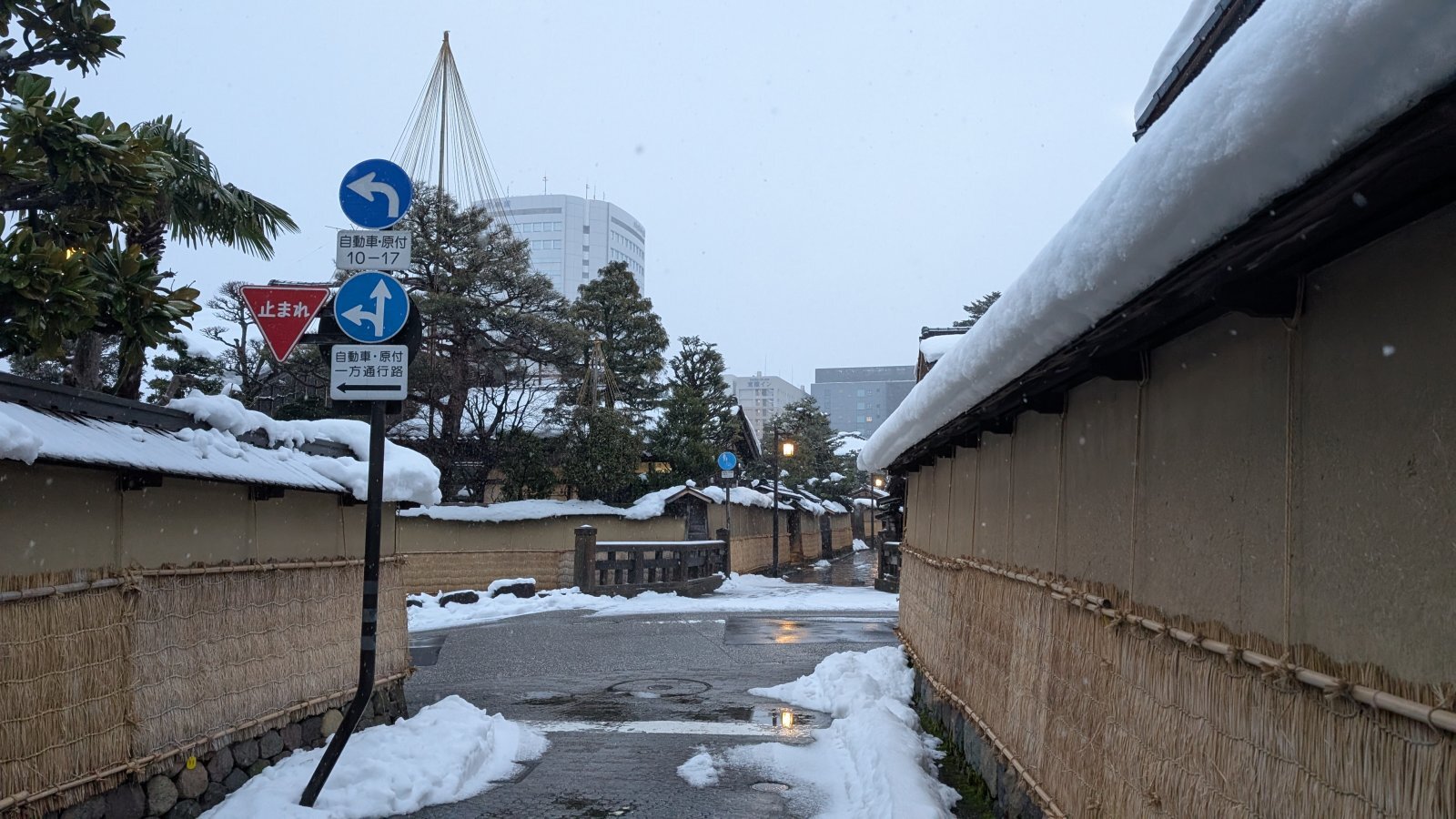金沢のお香とアロマの香り専門店(石川県金沢市)・金沢観光地・金沢の観光スポット武家屋敷跡近く・人気でおすすめのお土産処-お香専門店のアロマ香房焚屋