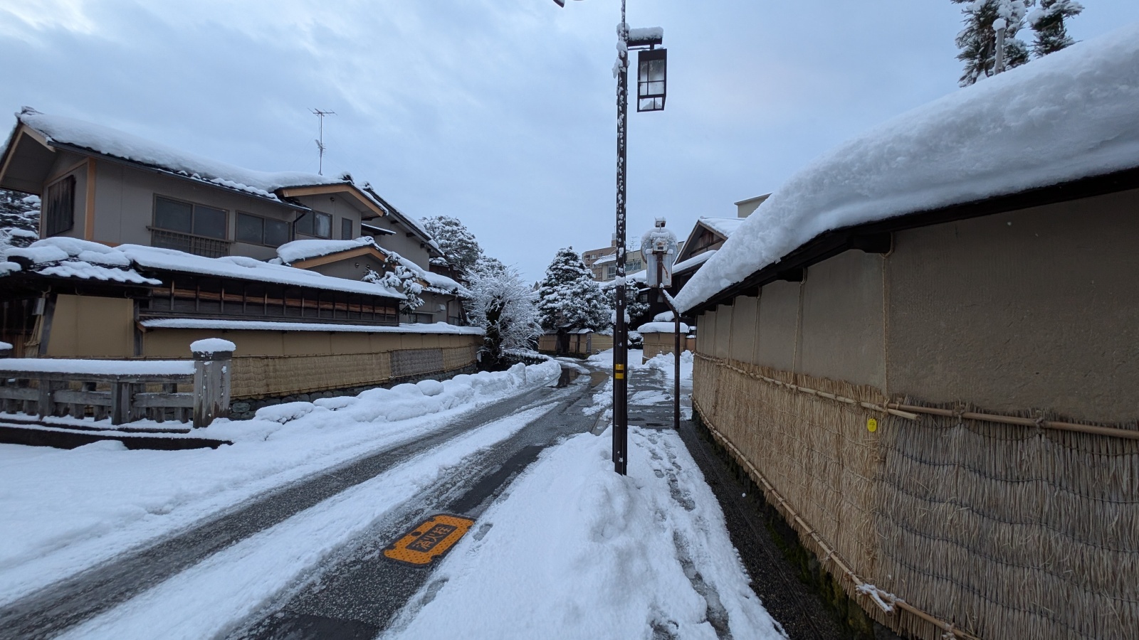 金沢のお香とアロマの香り専門店(石川県金沢市)・金沢観光地・金沢の観光スポット武家屋敷跡近く・人気でおすすめのお土産処-お香専門店のアロマ香房焚屋