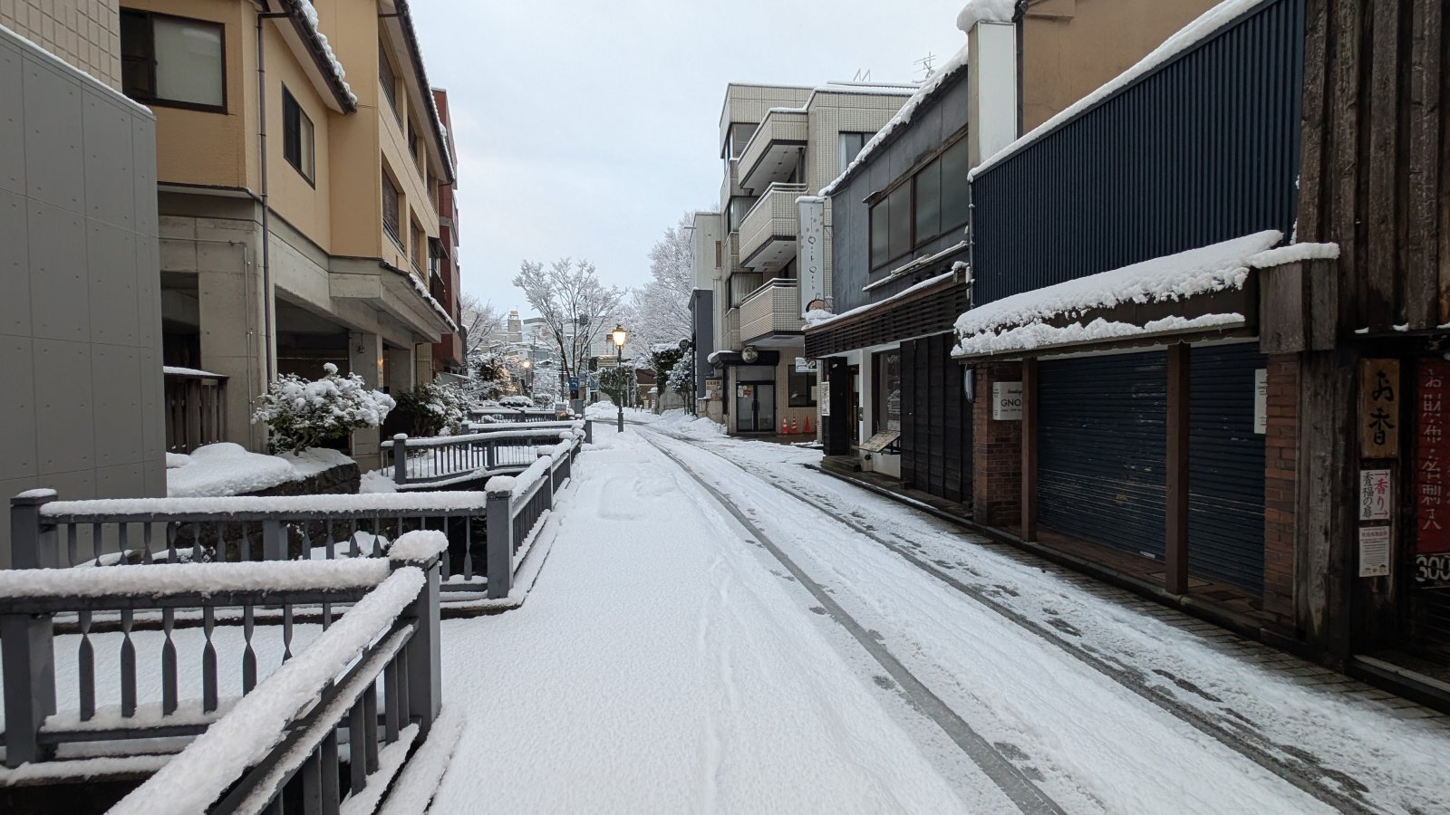 金沢のお香とアロマの香り専門店(石川県金沢市)・金沢観光地・金沢の観光スポット武家屋敷跡近く・人気でおすすめのお土産処-お香専門店のアロマ香房焚屋