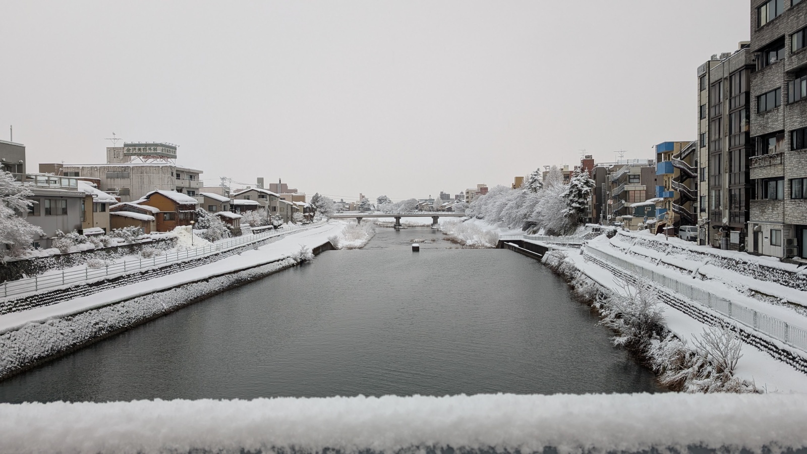 金沢のお香とアロマの香り専門店(石川県金沢市)・金沢観光地・金沢の観光スポット武家屋敷跡近く・人気でおすすめのお土産処-お香専門店のアロマ香房焚屋
