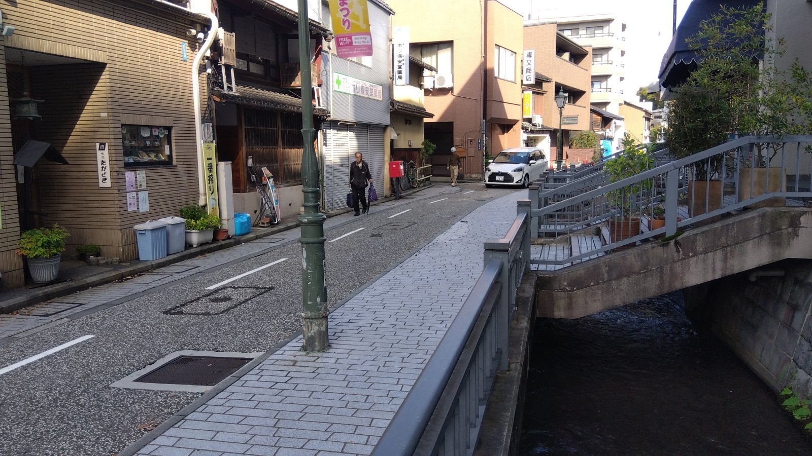 金沢のお香とアロマの香り専門店(石川県金沢市)・金沢観光地・金沢の観光スポット武家屋敷跡近く・人気でおすすめのお土産処-お香専門店のアロマ香房焚屋