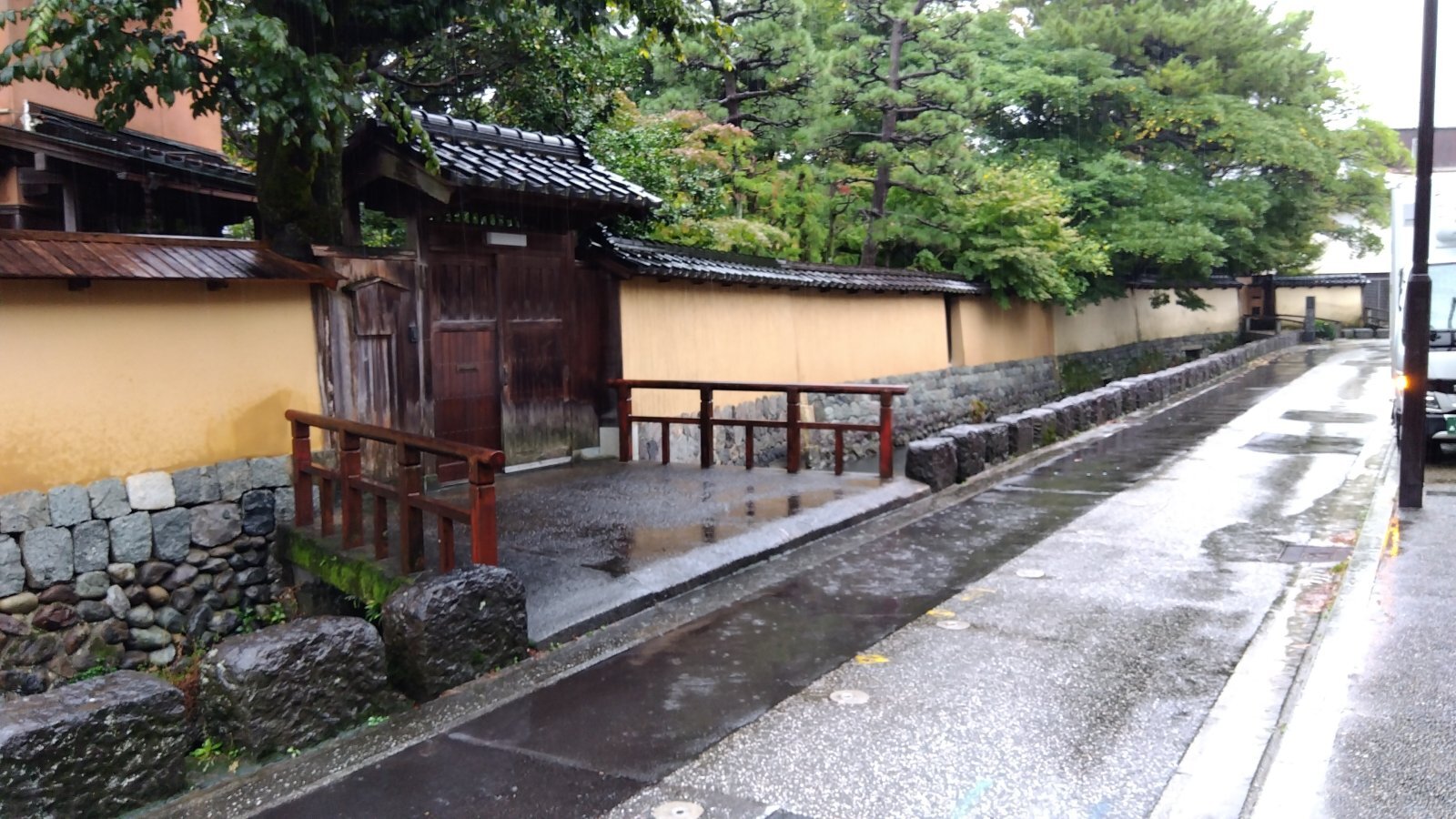 金沢のお香とアロマの香り専門店(石川県金沢市)・金沢観光地・金沢の観光スポット武家屋敷跡近く・人気でおすすめのお土産処-お香専門店のアロマ香房焚屋