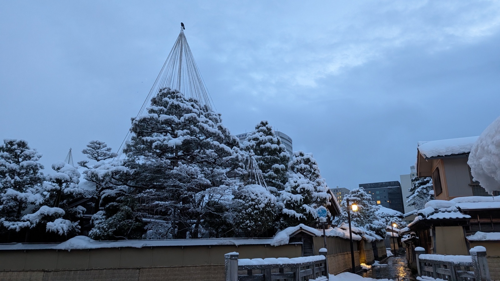 金沢のお香とアロマの香り専門店(石川県金沢市)・金沢観光地・金沢の観光スポット武家屋敷跡近く・人気でおすすめのお土産処-お香専門店のアロマ香房焚屋