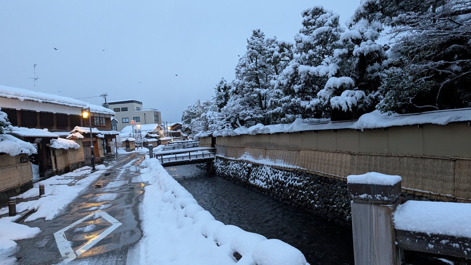 金沢のお香とアロマの香り専門店(石川県金沢市)・金沢観光地・金沢の観光スポット武家屋敷跡近く・人気でおすすめのお土産処-お香専門店のアロマ香房焚屋