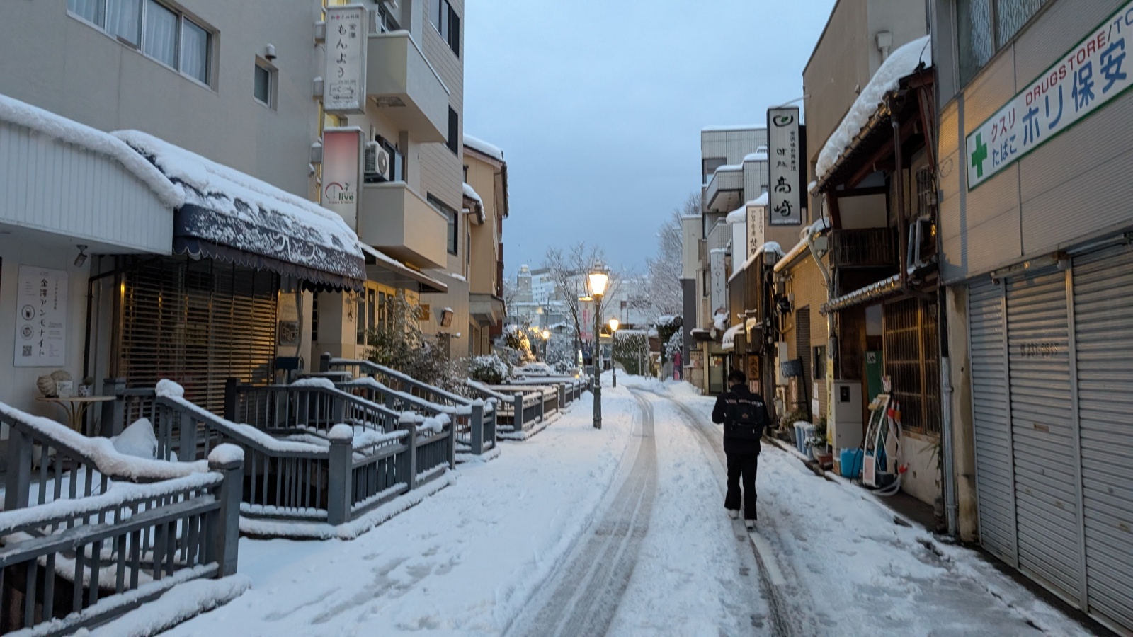 金沢のお香とアロマの香り専門店(石川県金沢市)・金沢観光地・金沢の観光スポット武家屋敷跡近く・人気でおすすめのお土産処-お香専門店のアロマ香房焚屋