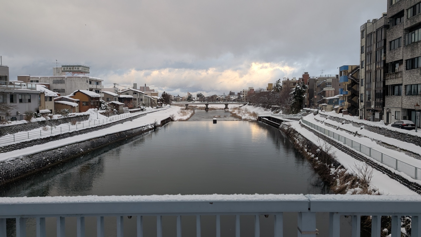 金沢のお香とアロマの香り専門店(石川県金沢市)・金沢観光地・金沢の観光スポット武家屋敷跡近く・人気でおすすめのお土産処-お香専門店のアロマ香房焚屋