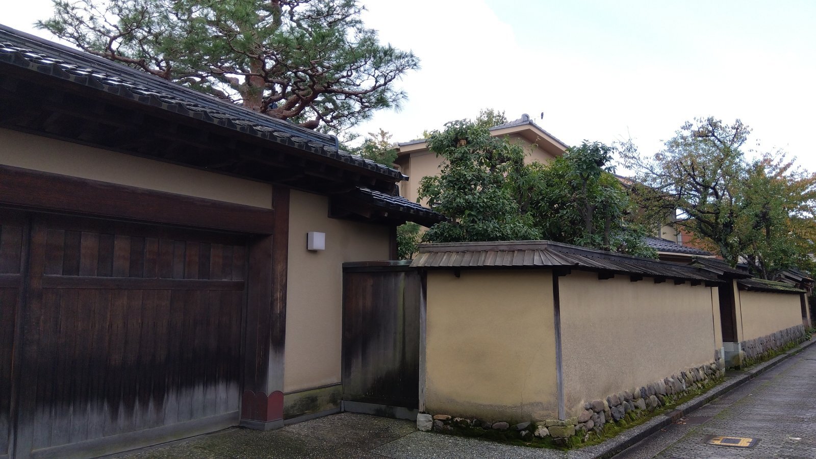 金沢のお香とアロマの香り専門店(石川県金沢市)・金沢観光地・金沢の観光スポット武家屋敷跡近く・人気でおすすめのお土産処-お香専門店のアロマ香房焚屋