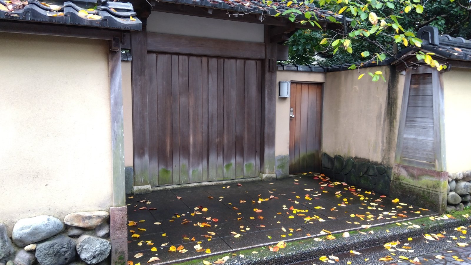 金沢のお香とアロマの香り専門店(石川県金沢市)・金沢観光地・金沢の観光スポット武家屋敷跡近く・人気でおすすめのお土産処-お香専門店のアロマ香房焚屋