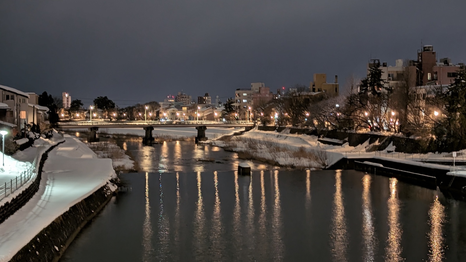 金沢のお香とアロマの香り専門店(石川県金沢市)・金沢観光地・金沢の観光スポット武家屋敷跡近く・人気でおすすめのお土産処-お香専門店のアロマ香房焚屋
