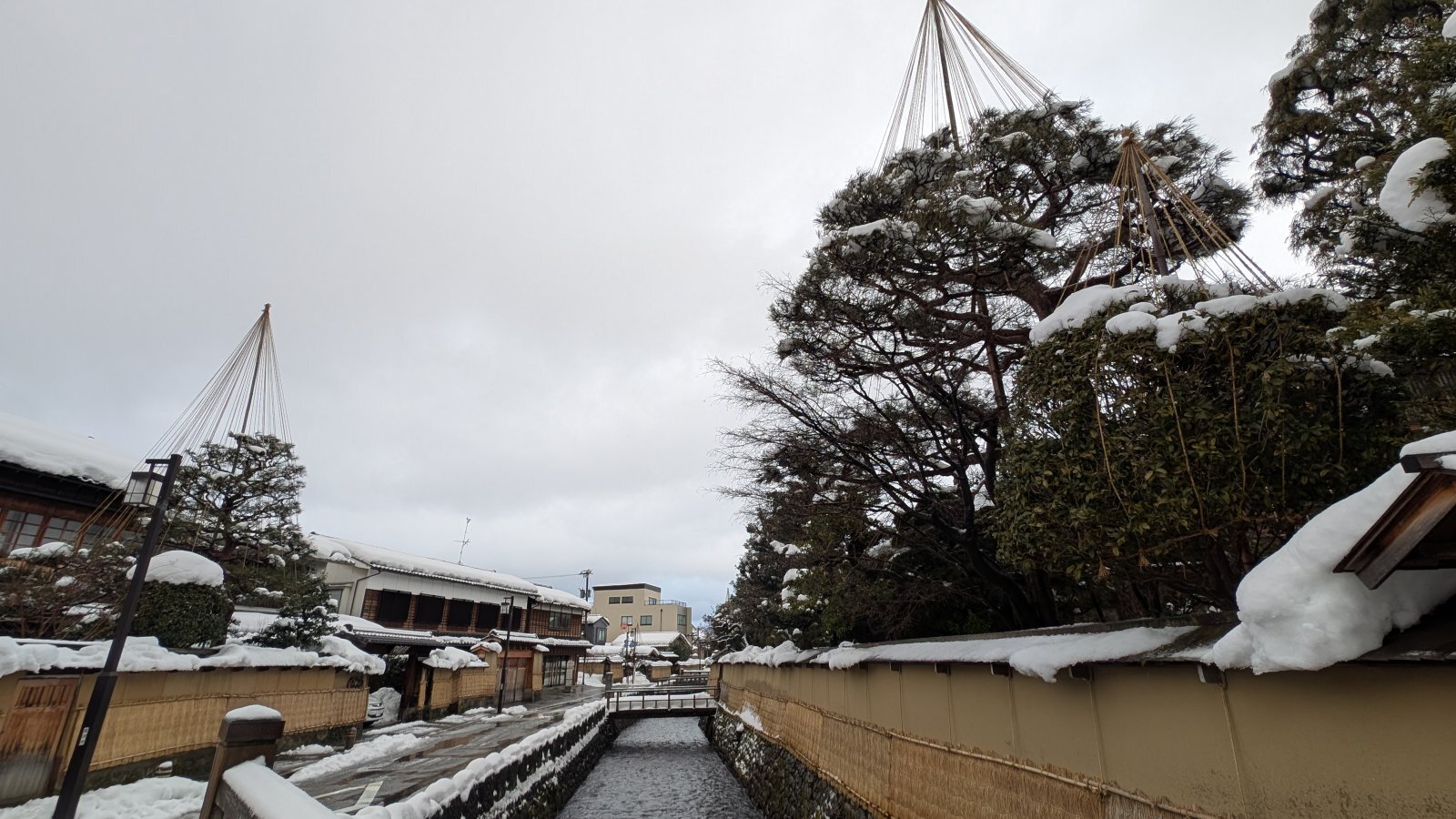 金沢のお香とアロマの香り専門店(石川県金沢市)・金沢観光地・金沢の観光スポット武家屋敷跡近く・人気でおすすめのお土産処-お香専門店のアロマ香房焚屋