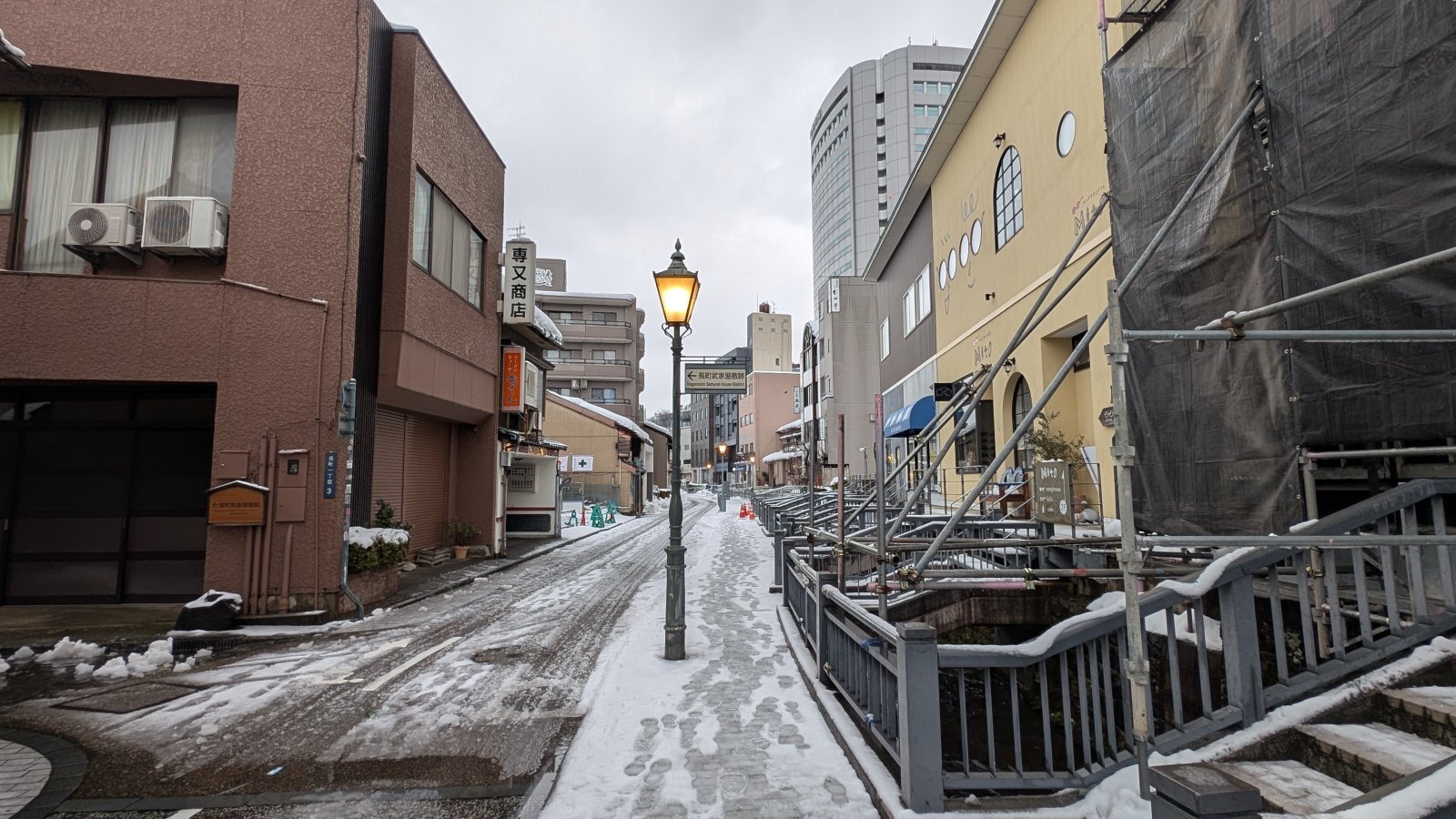金沢のお香とアロマの香り専門店(石川県金沢市)・金沢観光地・金沢の観光スポット武家屋敷跡近く・人気でおすすめのお土産処-お香専門店のアロマ香房焚屋