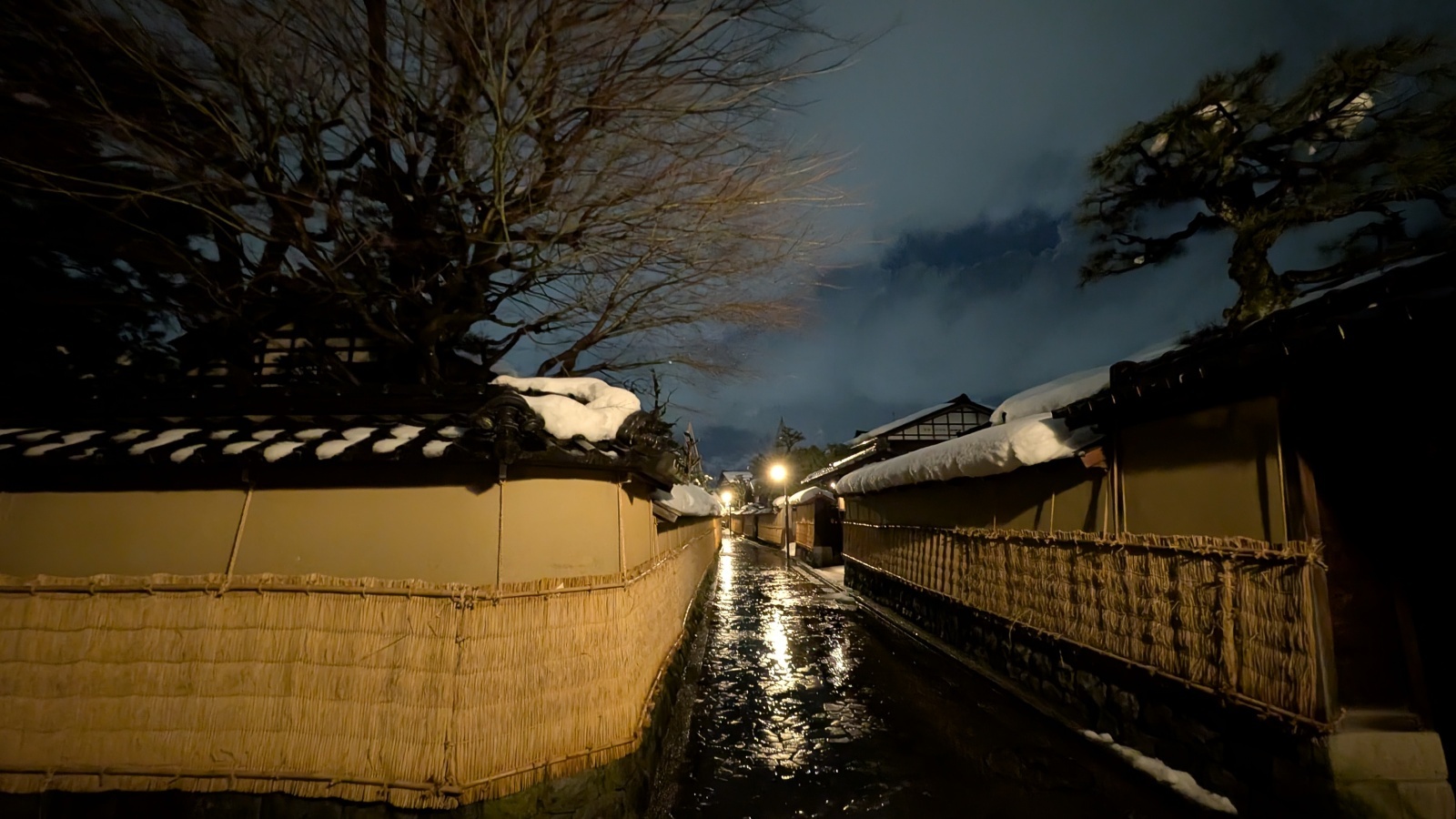 金沢のお香とアロマの香り専門店(石川県金沢市)・金沢観光地・金沢の観光スポット武家屋敷跡近く・人気でおすすめのお土産処-お香専門店のアロマ香房焚屋