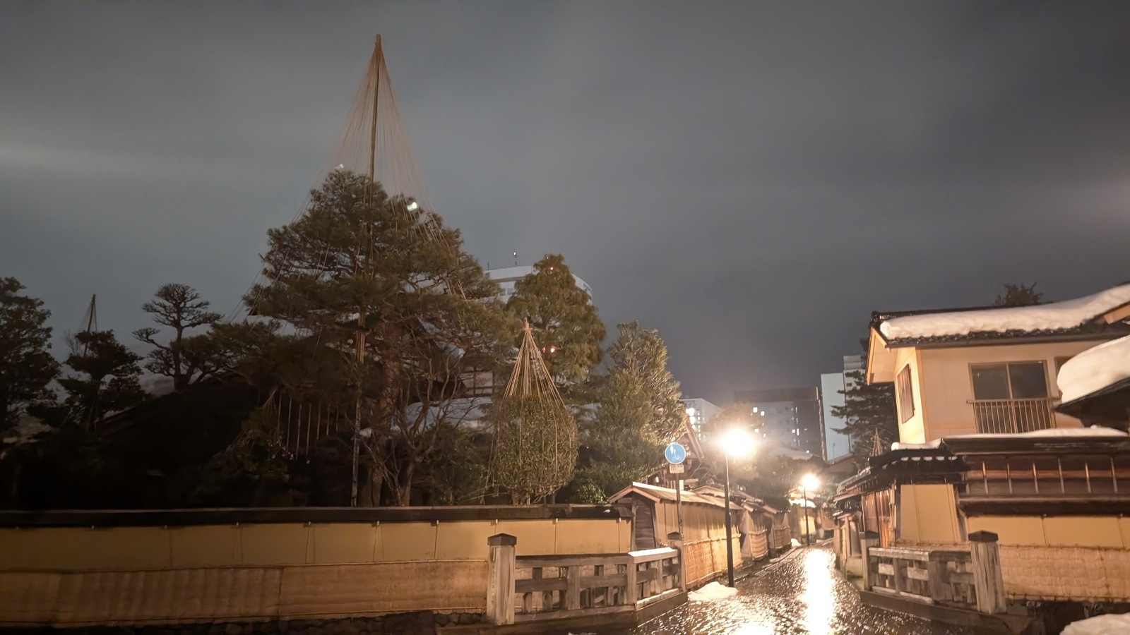 金沢のお香とアロマの香り専門店(石川県金沢市)・金沢観光地・金沢の観光スポット武家屋敷跡近く・人気でおすすめのお土産処-お香専門店のアロマ香房焚屋