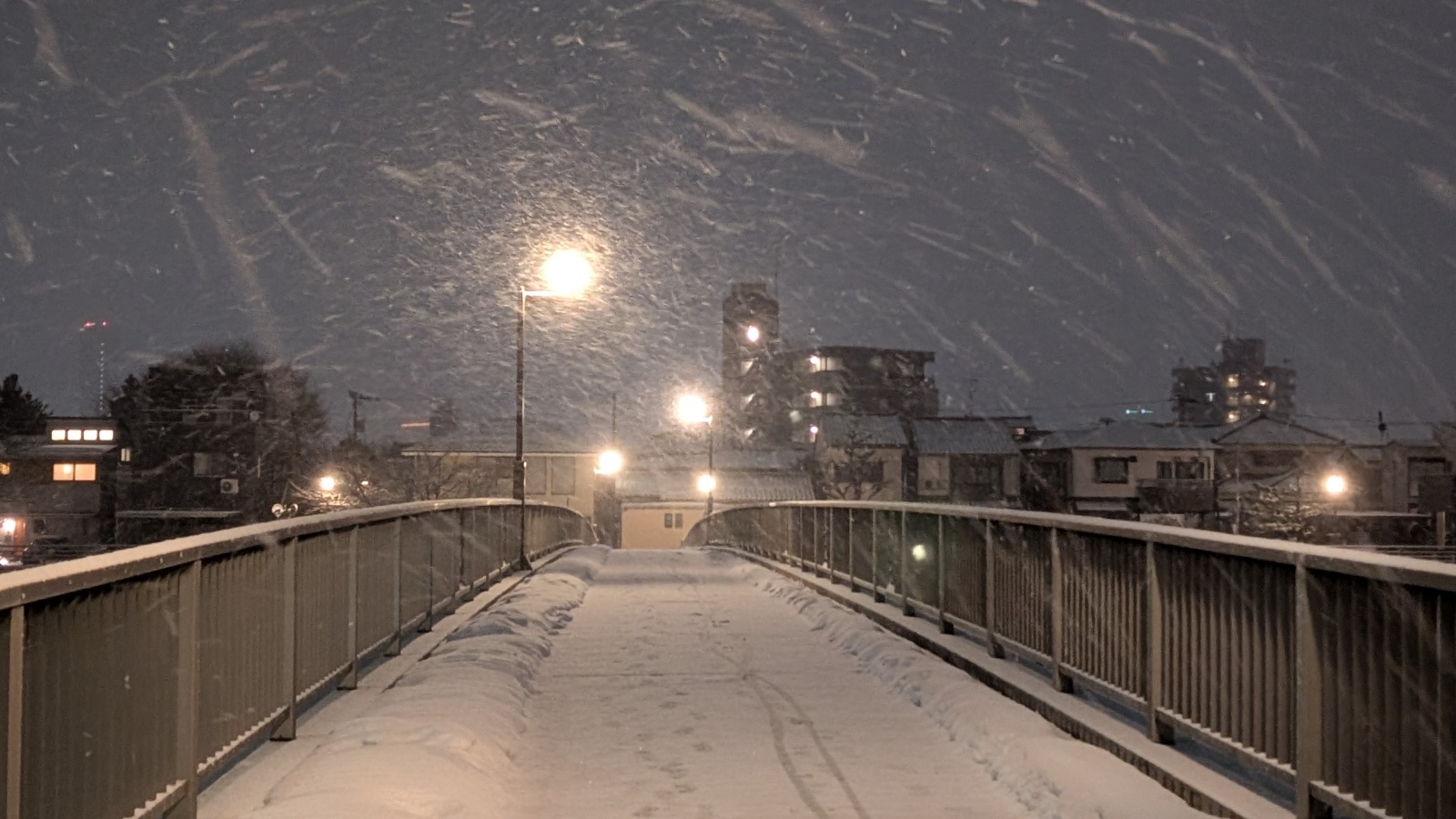 金沢のお香とアロマの香り専門店(石川県金沢市)・金沢観光地・金沢の観光スポット武家屋敷跡近く・人気でおすすめのお土産処-お香専門店のアロマ香房焚屋