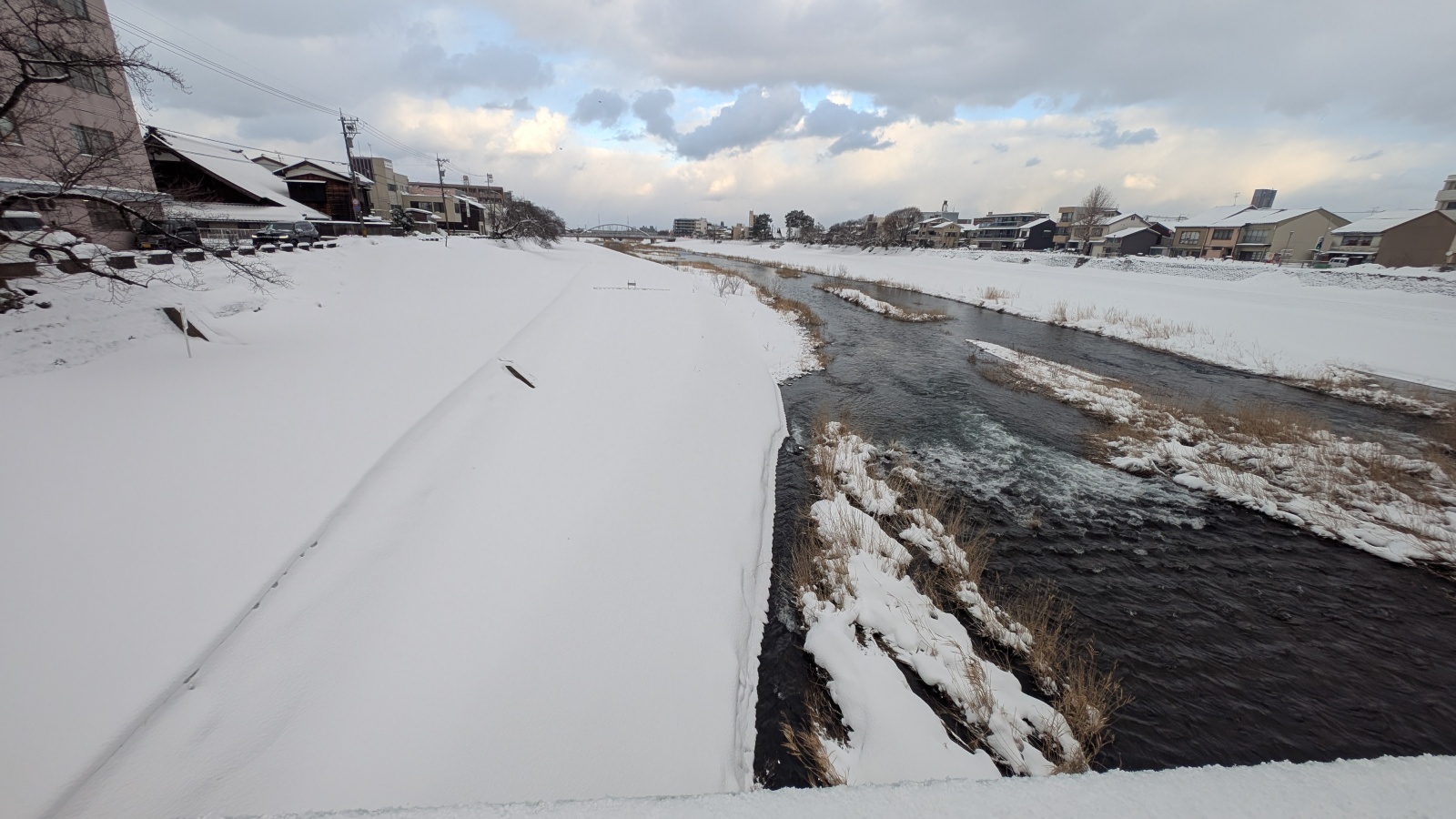 金沢のお香とアロマの香り専門店(石川県金沢市)・金沢観光地・金沢の観光スポット武家屋敷跡近く・人気でおすすめのお土産処-お香専門店のアロマ香房焚屋