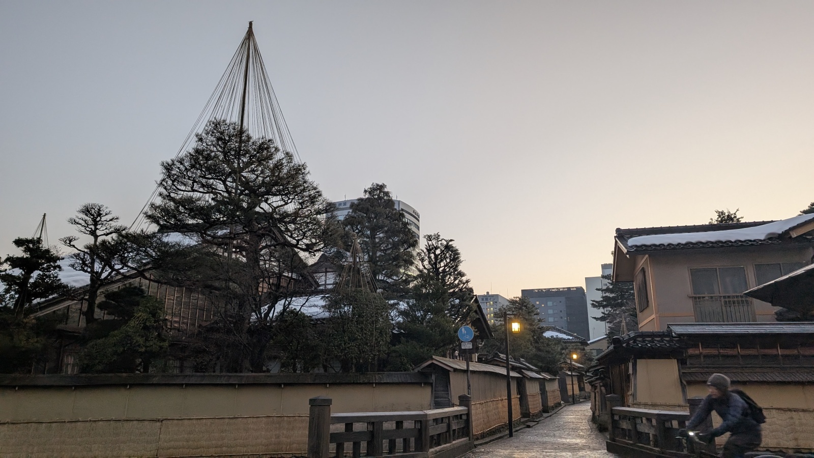 金沢のお香とアロマの香り専門店(石川県金沢市)・金沢観光地・金沢の観光スポット武家屋敷跡近く・人気でおすすめのお土産処-お香専門店のアロマ香房焚屋