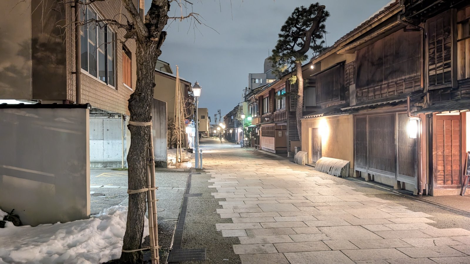 金沢のお香とアロマの香り専門店(石川県金沢市)・金沢観光地・金沢の観光スポット武家屋敷跡近く・人気でおすすめのお土産処-お香専門店のアロマ香房焚屋