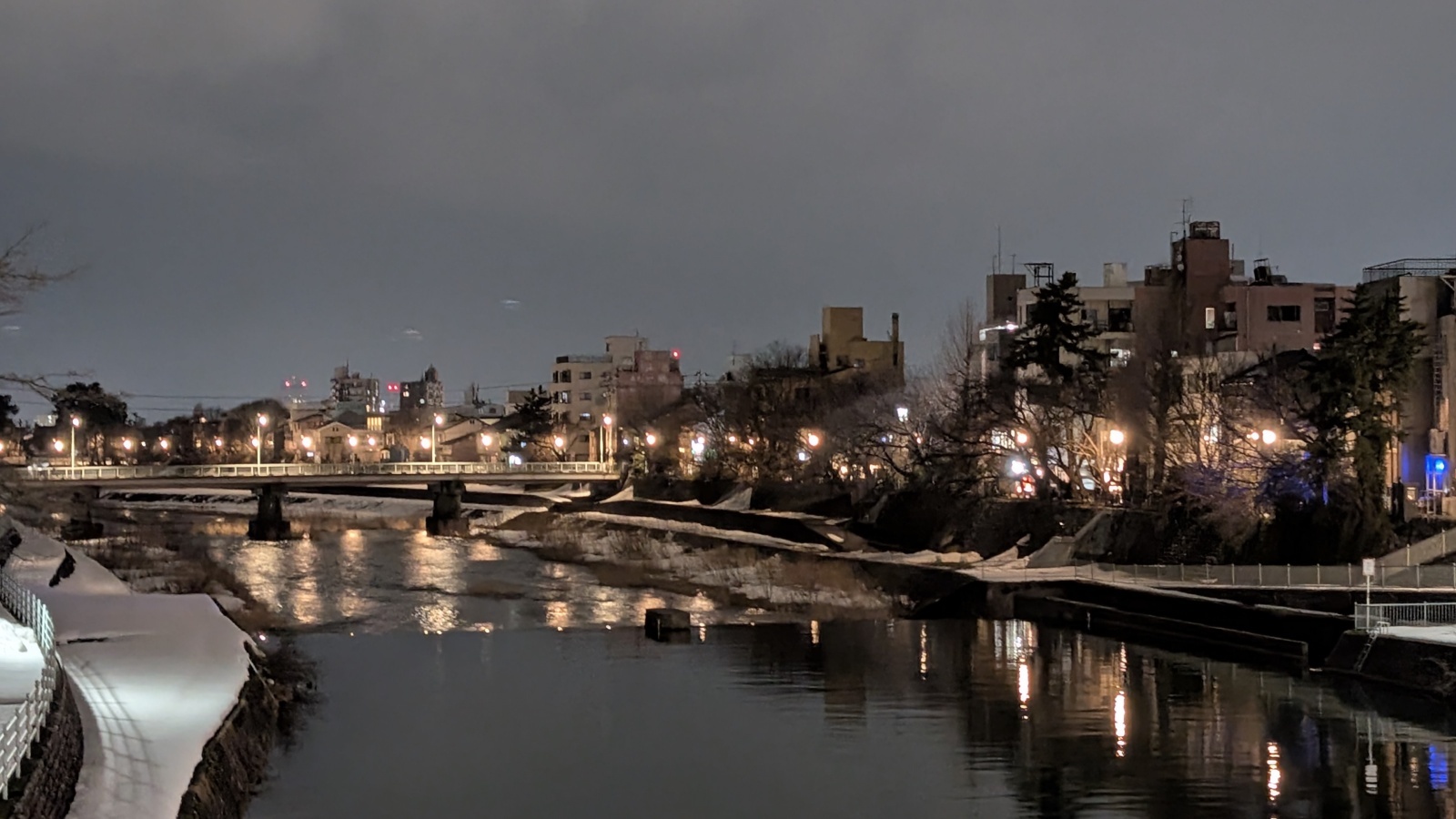 金沢のお香とアロマの香り専門店(石川県金沢市)・金沢観光地・金沢の観光スポット武家屋敷跡近く・人気でおすすめのお土産処-お香専門店のアロマ香房焚屋