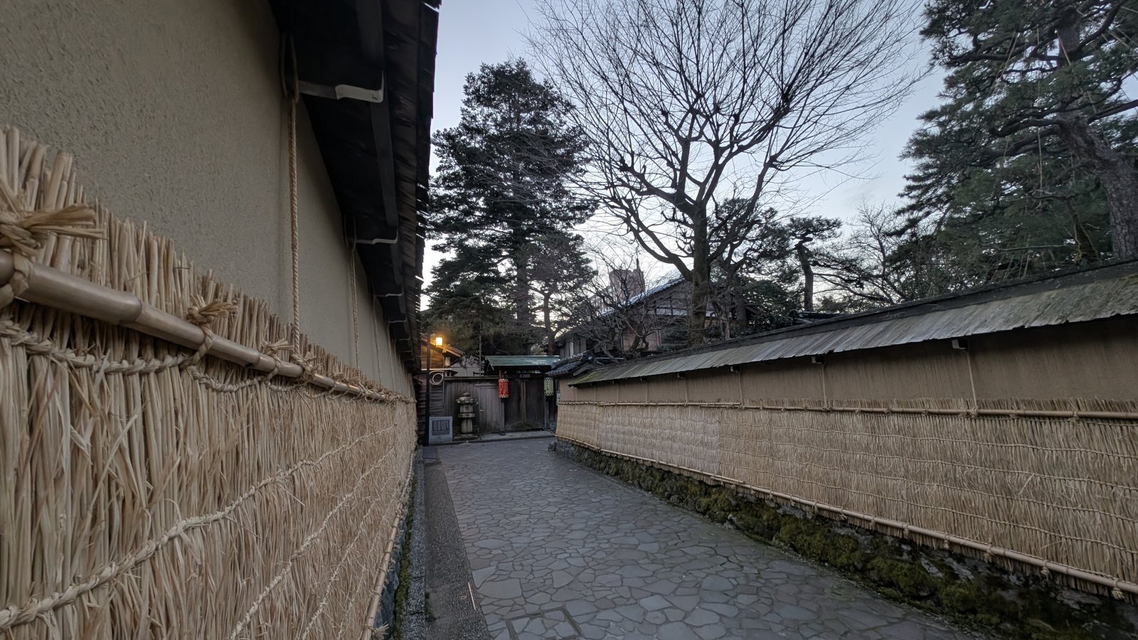 金沢のお香とアロマの香り専門店(石川県金沢市)・金沢観光地・金沢の観光スポット武家屋敷跡近く・人気でおすすめのお土産処-お香専門店のアロマ香房焚屋