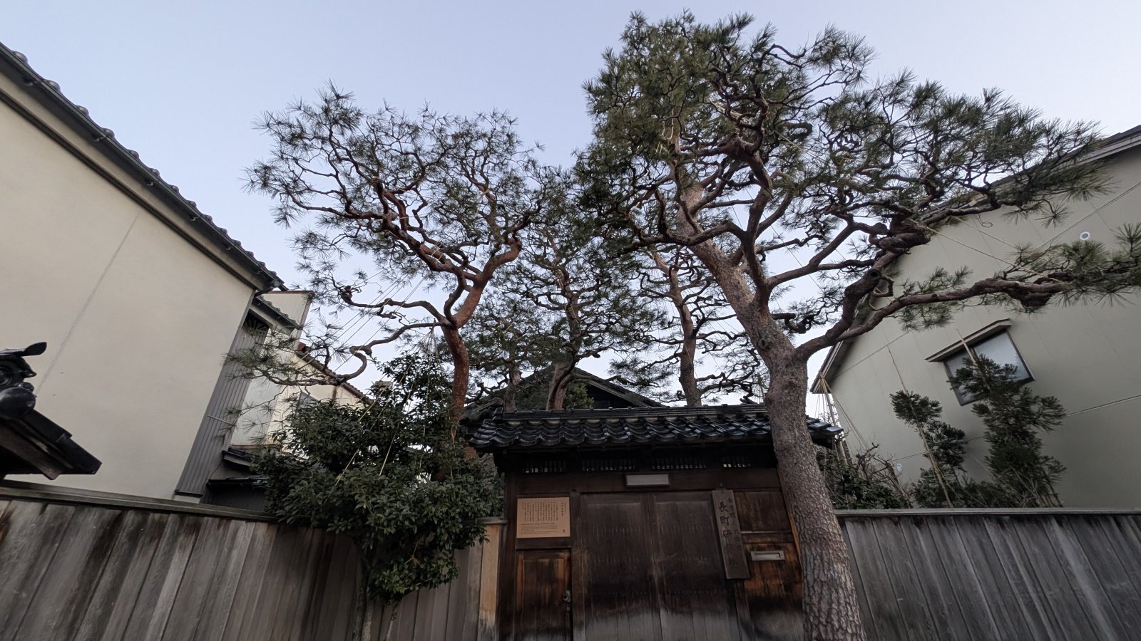 金沢のお香とアロマの香り専門店(石川県金沢市)・金沢観光地・金沢の観光スポット武家屋敷跡近く・人気でおすすめのお土産処-お香専門店のアロマ香房焚屋