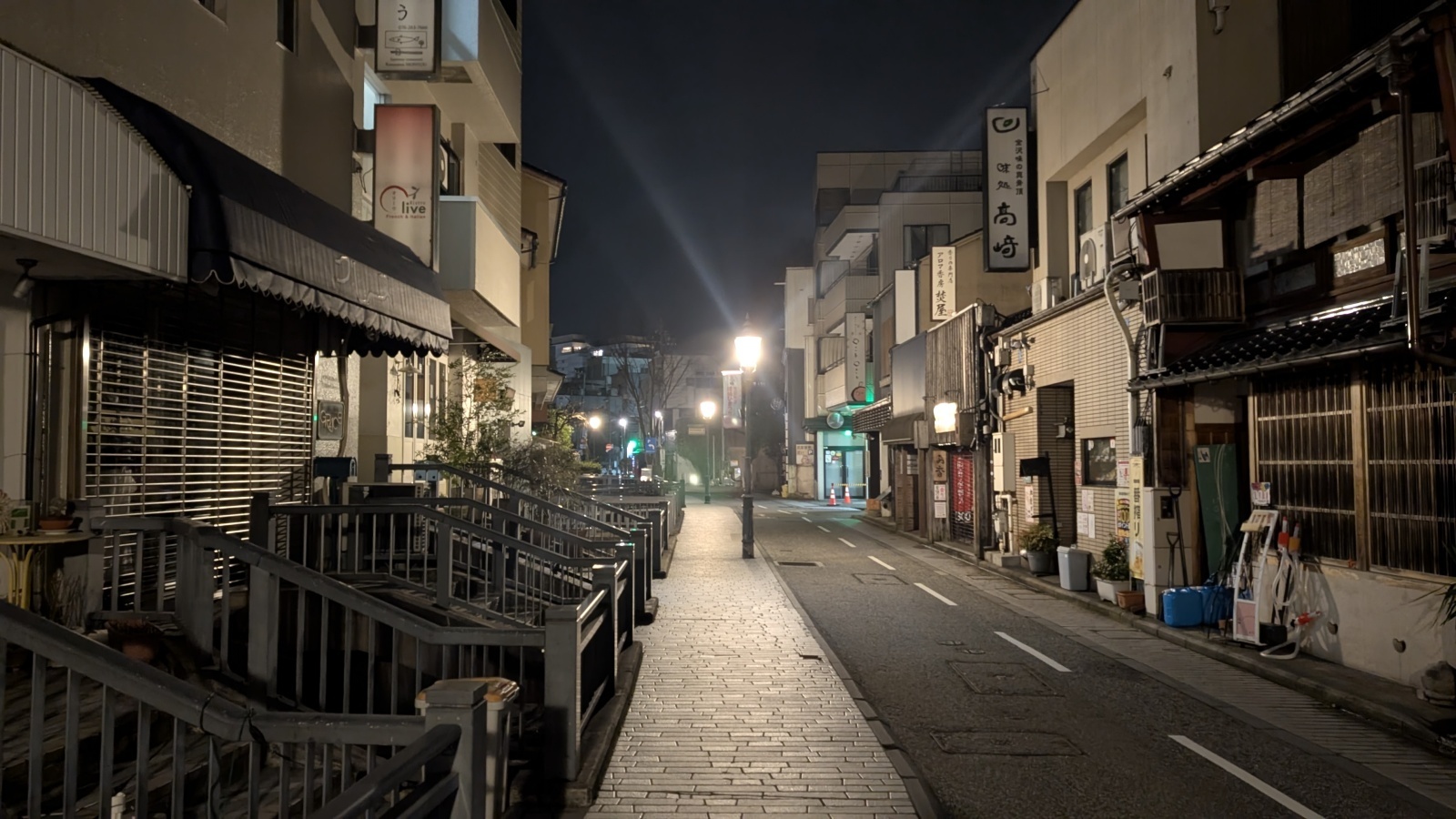金沢のお香とアロマの香り専門店(石川県金沢市)・金沢観光地・金沢の観光スポット武家屋敷跡近く・人気でおすすめのお土産処-お香専門店のアロマ香房焚屋