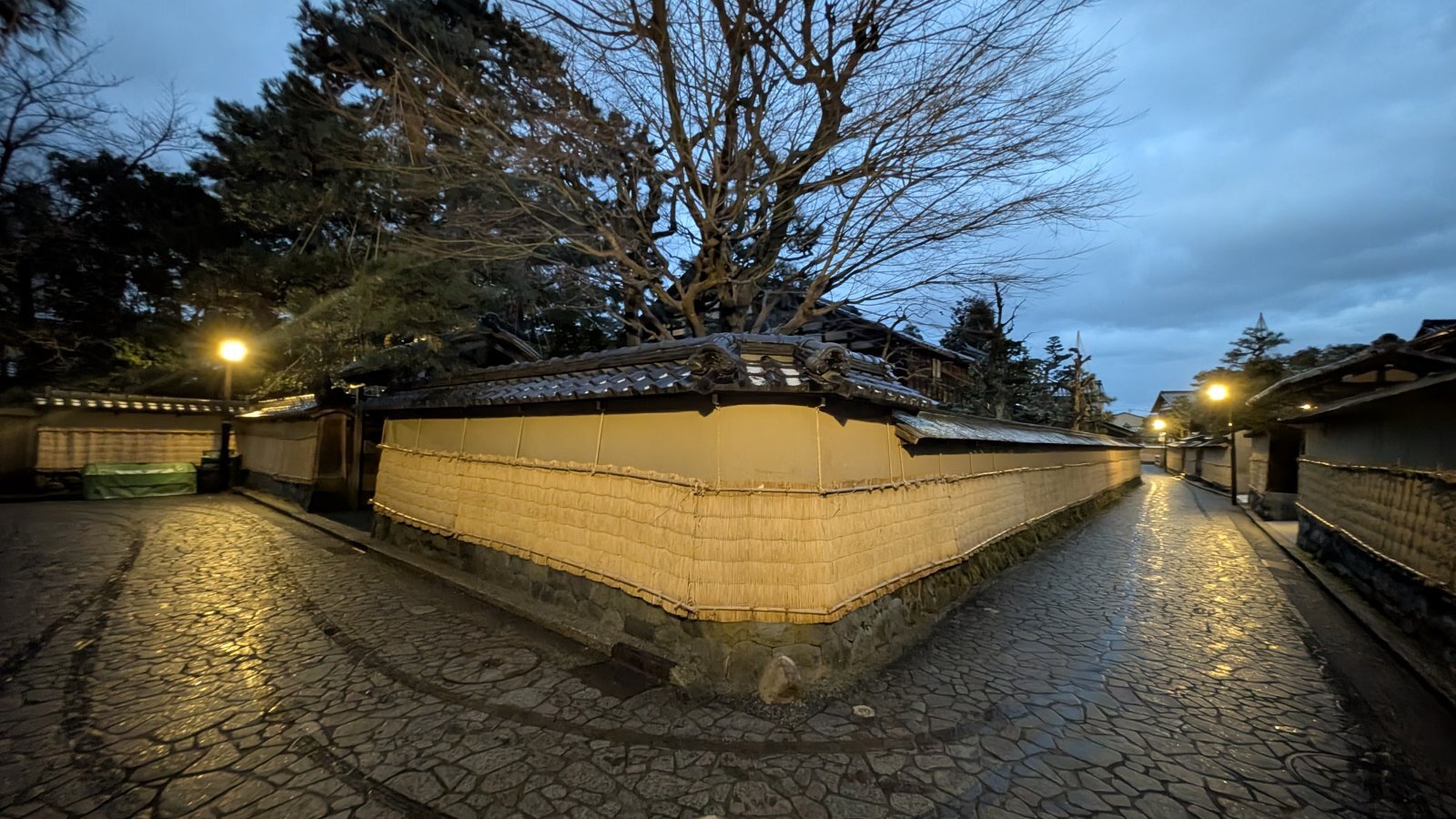 金沢のお香とアロマの香り専門店(石川県金沢市)・金沢観光地・金沢の観光スポット武家屋敷跡近く・人気でおすすめのお土産処-お香専門店のアロマ香房焚屋