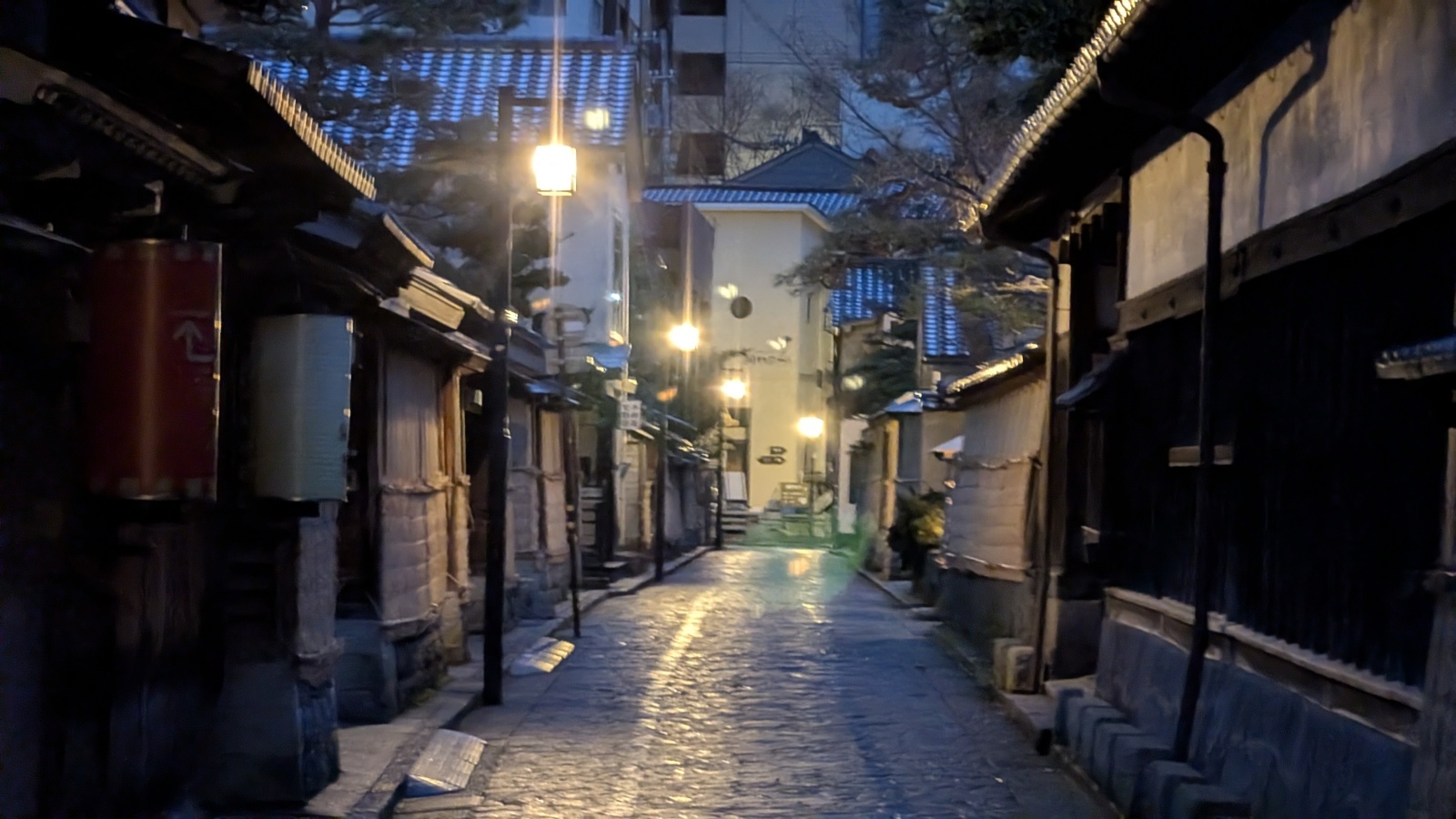 金沢のお香とアロマの香り専門店(石川県金沢市)・金沢観光地・金沢の観光スポット武家屋敷跡近く・人気でおすすめのお土産処-お香専門店のアロマ香房焚屋