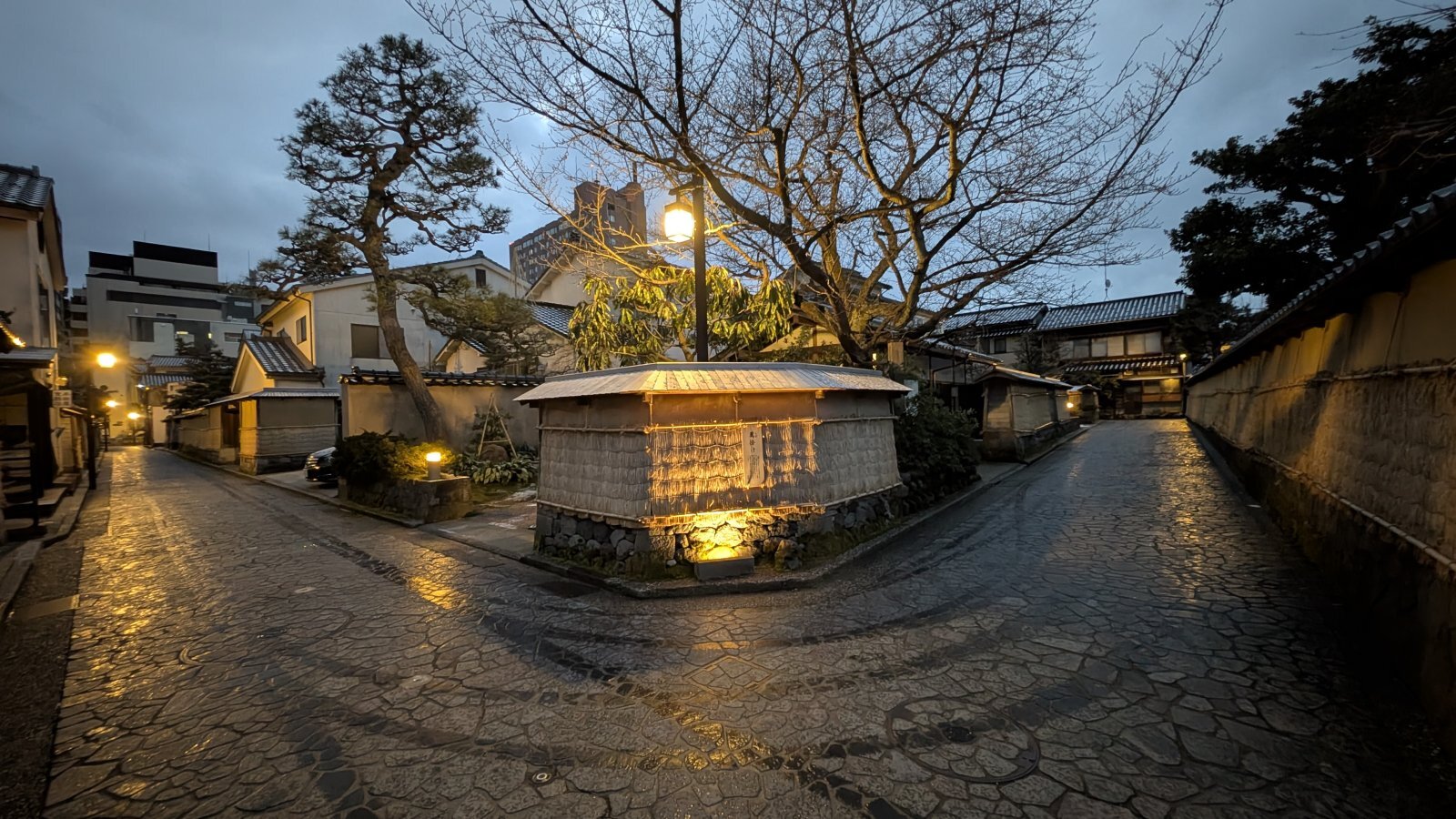 金沢のお香とアロマの香り専門店(石川県金沢市)・金沢観光地・金沢の観光スポット武家屋敷跡近く・人気でおすすめのお土産処-お香専門店のアロマ香房焚屋