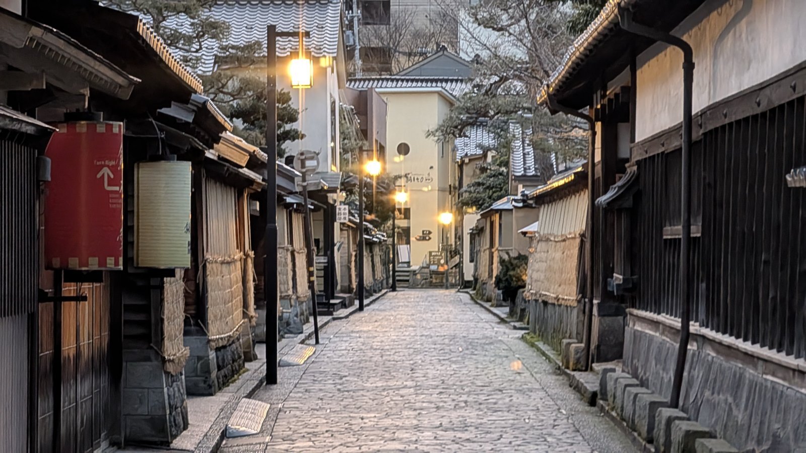 金沢のお香とアロマの香り専門店(石川県金沢市)・金沢観光地・金沢の観光スポット武家屋敷跡近く・人気でおすすめのお土産処-お香専門店のアロマ香房焚屋