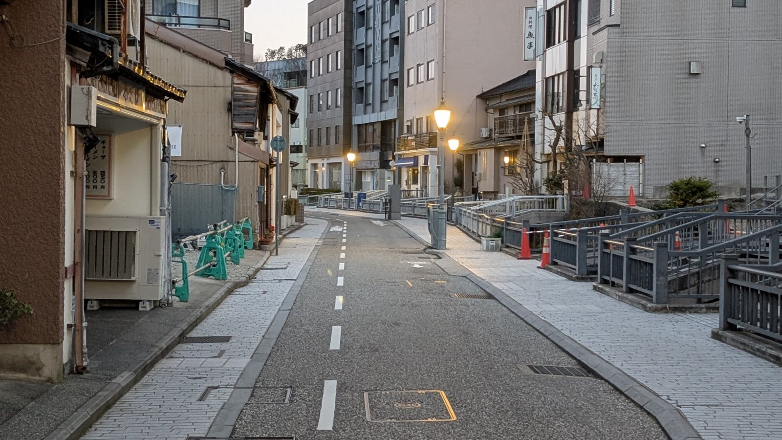 金沢のお香とアロマの香り専門店(石川県金沢市)・金沢観光地・金沢の観光スポット武家屋敷跡近く・人気でおすすめのお土産処-お香専門店のアロマ香房焚屋
