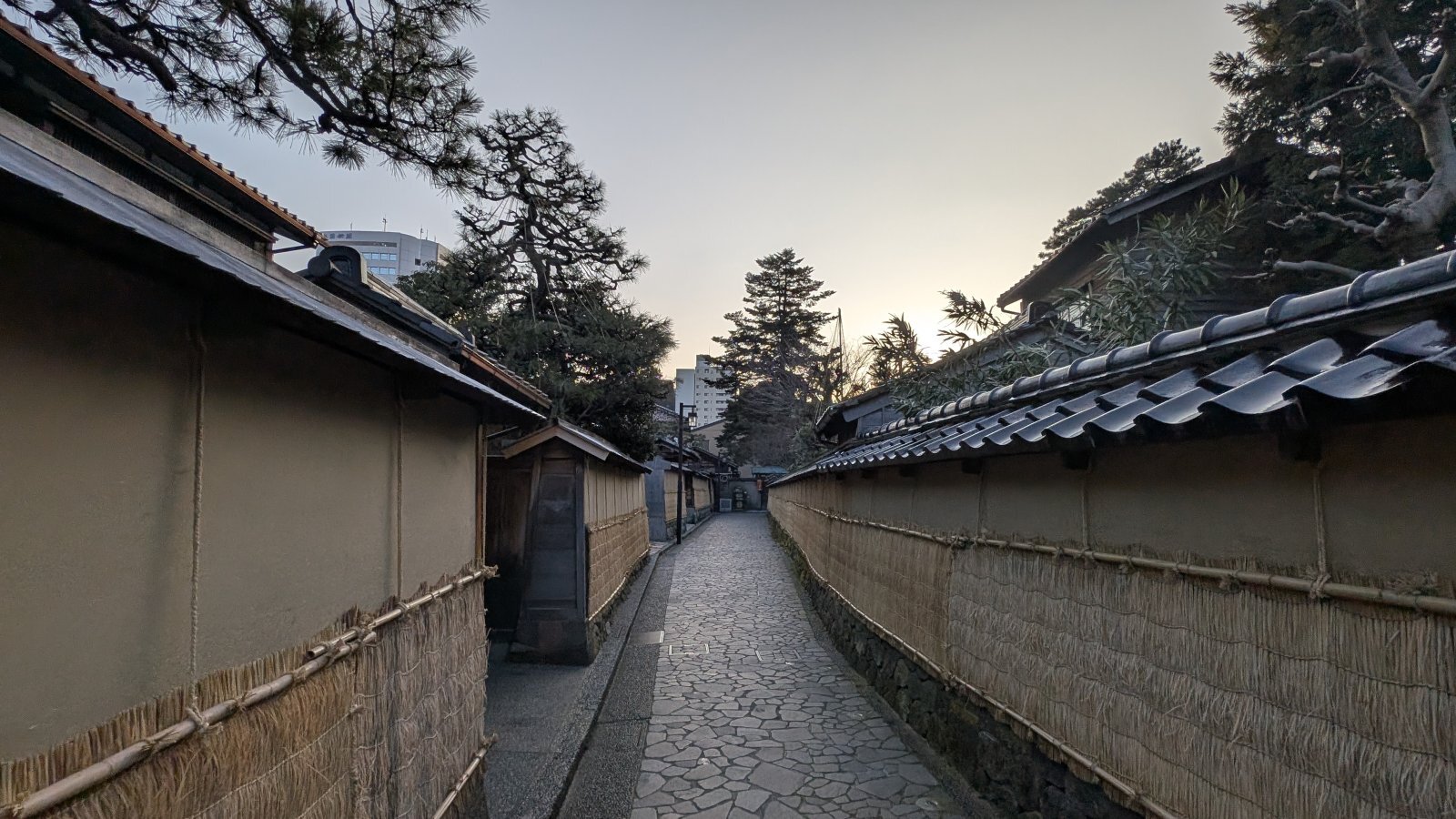 金沢のお香とアロマの香り専門店(石川県金沢市)・金沢観光地・金沢の観光スポット武家屋敷跡近く・人気でおすすめのお土産処-お香専門店のアロマ香房焚屋