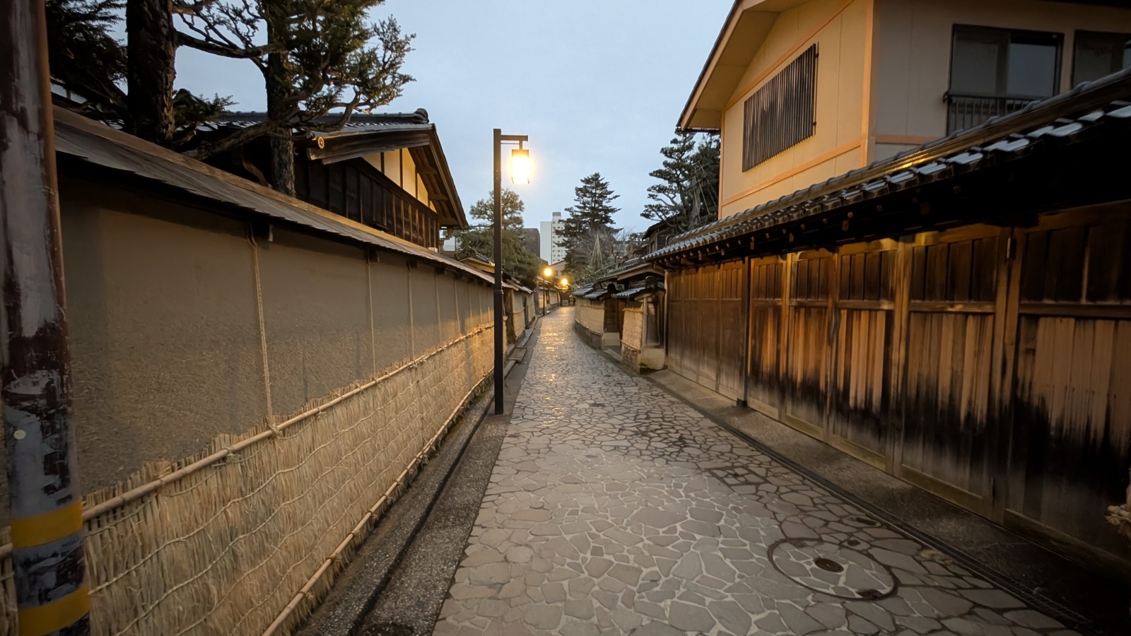 金沢のお香とアロマの香り専門店(石川県金沢市)・金沢観光地・金沢の観光スポット武家屋敷跡近く・人気でおすすめのお土産処-お香専門店のアロマ香房焚屋