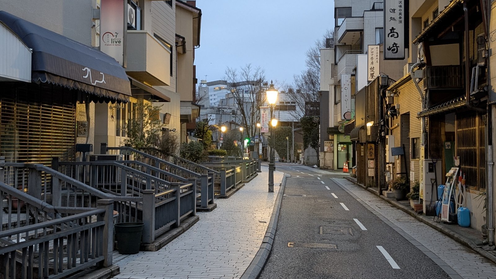 金沢のお香とアロマの香り専門店(石川県金沢市)・金沢観光地・金沢の観光スポット武家屋敷跡近く・人気でおすすめのお土産処-お香専門店のアロマ香房焚屋