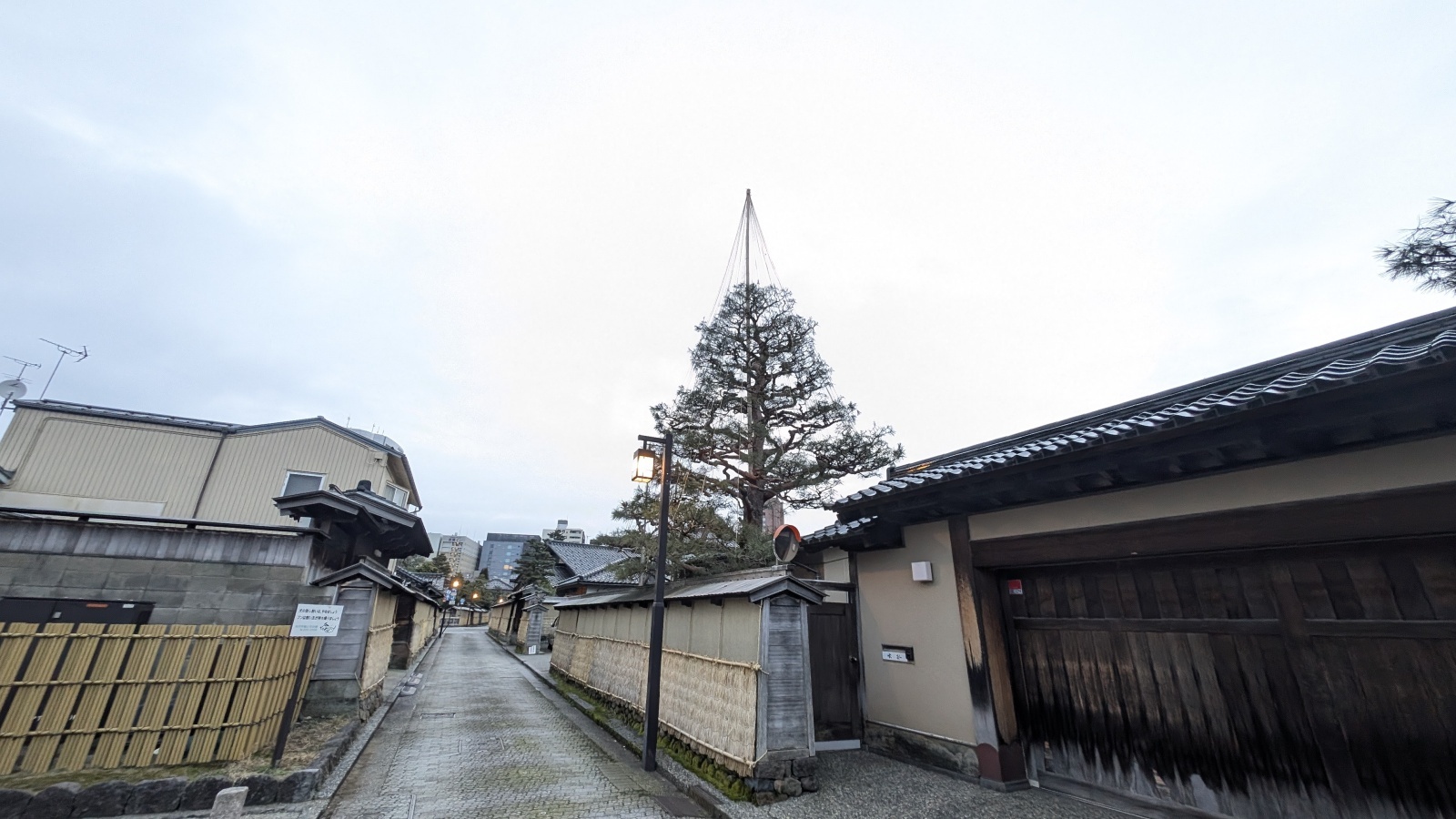 金沢のお香とアロマの香り専門店(石川県金沢市)・金沢観光地・金沢の観光スポット武家屋敷跡近く・人気でおすすめのお土産処-お香専門店のアロマ香房焚屋