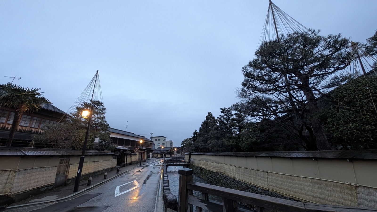 金沢のお香とアロマの香り専門店(石川県金沢市)・金沢観光地・金沢の観光スポット武家屋敷跡近く・人気でおすすめのお土産処-お香専門店のアロマ香房焚屋