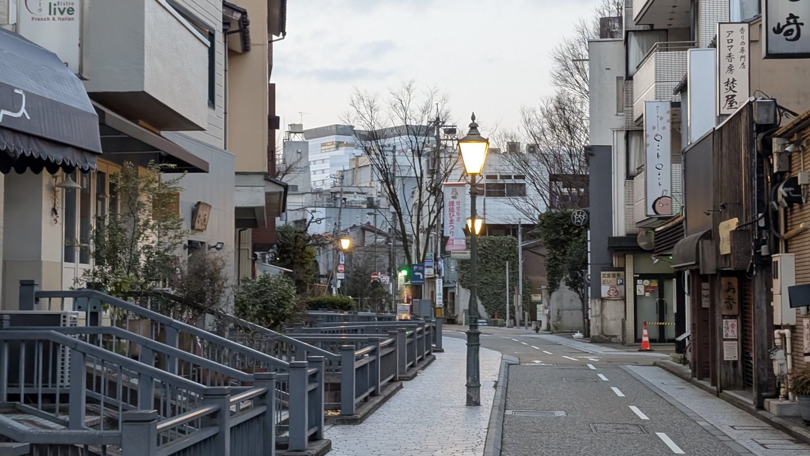 金沢のお香とアロマの香り専門店(石川県金沢市)・金沢観光地・金沢の観光スポット武家屋敷跡近く・人気でおすすめのお土産処-お香専門店のアロマ香房焚屋