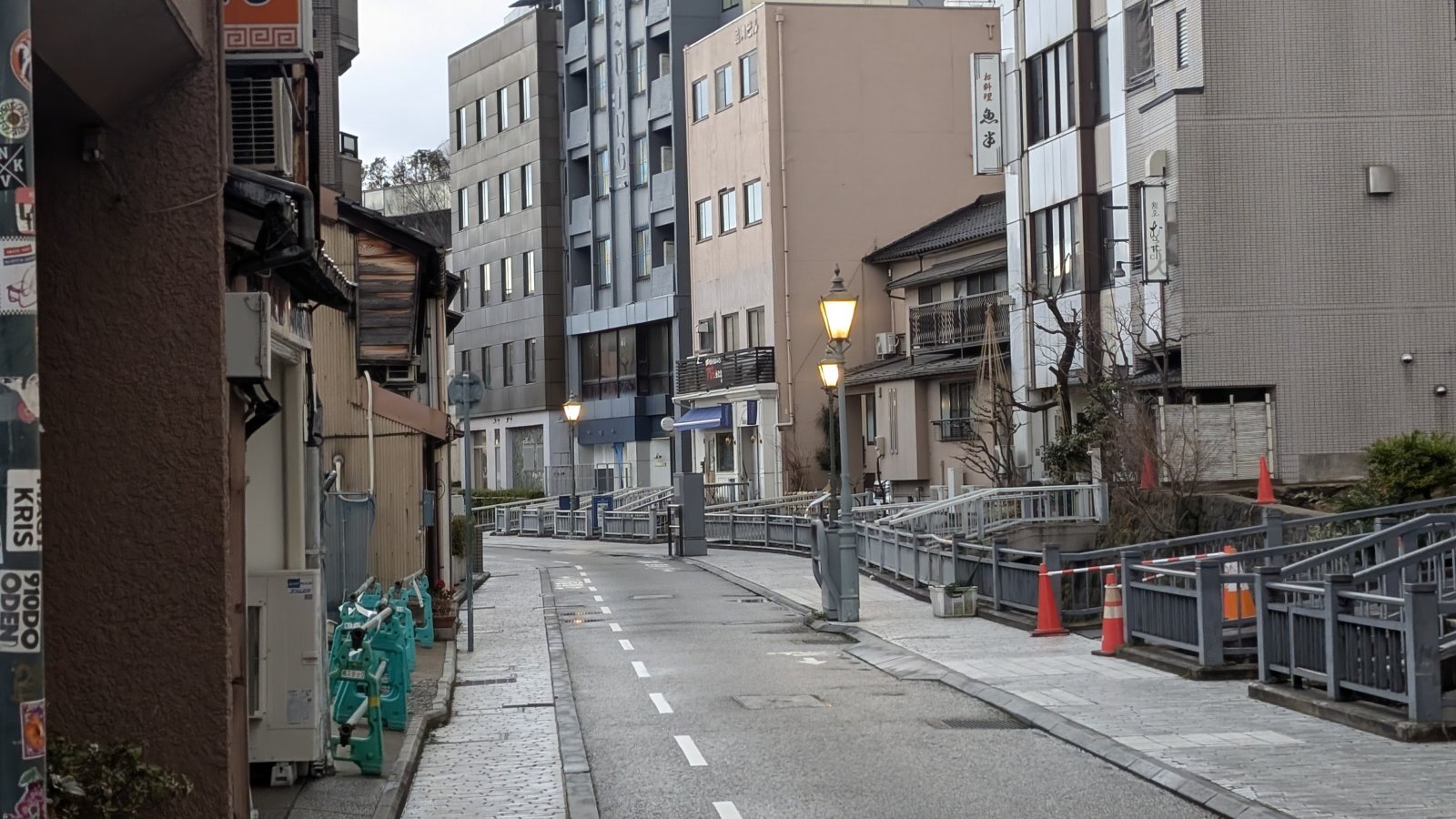 金沢のお香とアロマの香り専門店(石川県金沢市)・金沢観光地・金沢の観光スポット武家屋敷跡近く・人気でおすすめのお土産処-お香専門店のアロマ香房焚屋