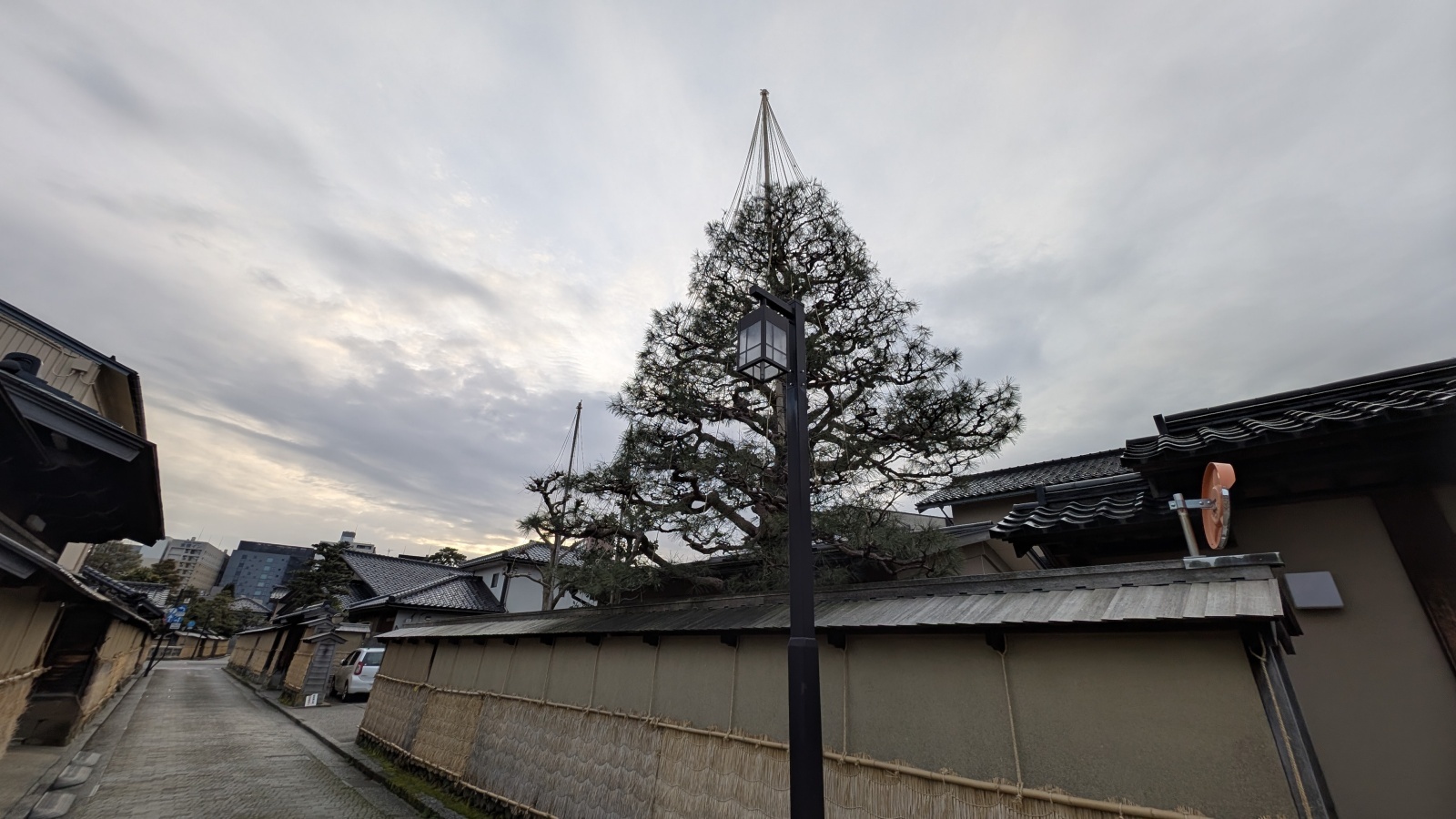金沢のお香とアロマの香り専門店(石川県金沢市)・金沢観光地・金沢の観光スポット武家屋敷跡近く・人気でおすすめのお土産処-お香専門店のアロマ香房焚屋