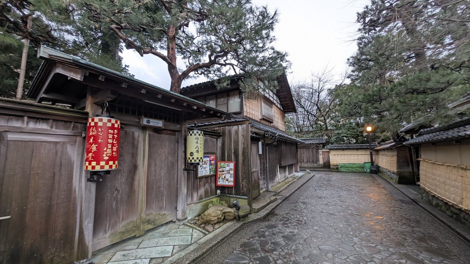 金沢のお香とアロマの香り専門店(石川県金沢市)・金沢観光地・金沢の観光スポット武家屋敷跡近く・人気でおすすめのお土産処-お香専門店のアロマ香房焚屋