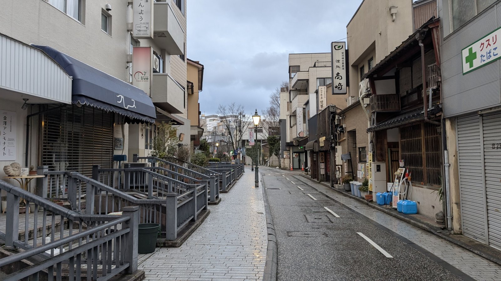 金沢のお香とアロマの香り専門店(石川県金沢市)・金沢観光地・金沢の観光スポット武家屋敷跡近く・人気でおすすめのお土産処-お香専門店のアロマ香房焚屋